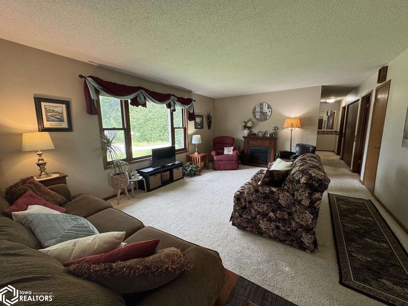 11161 Iroquois Road, Burlington, Iowa image 6