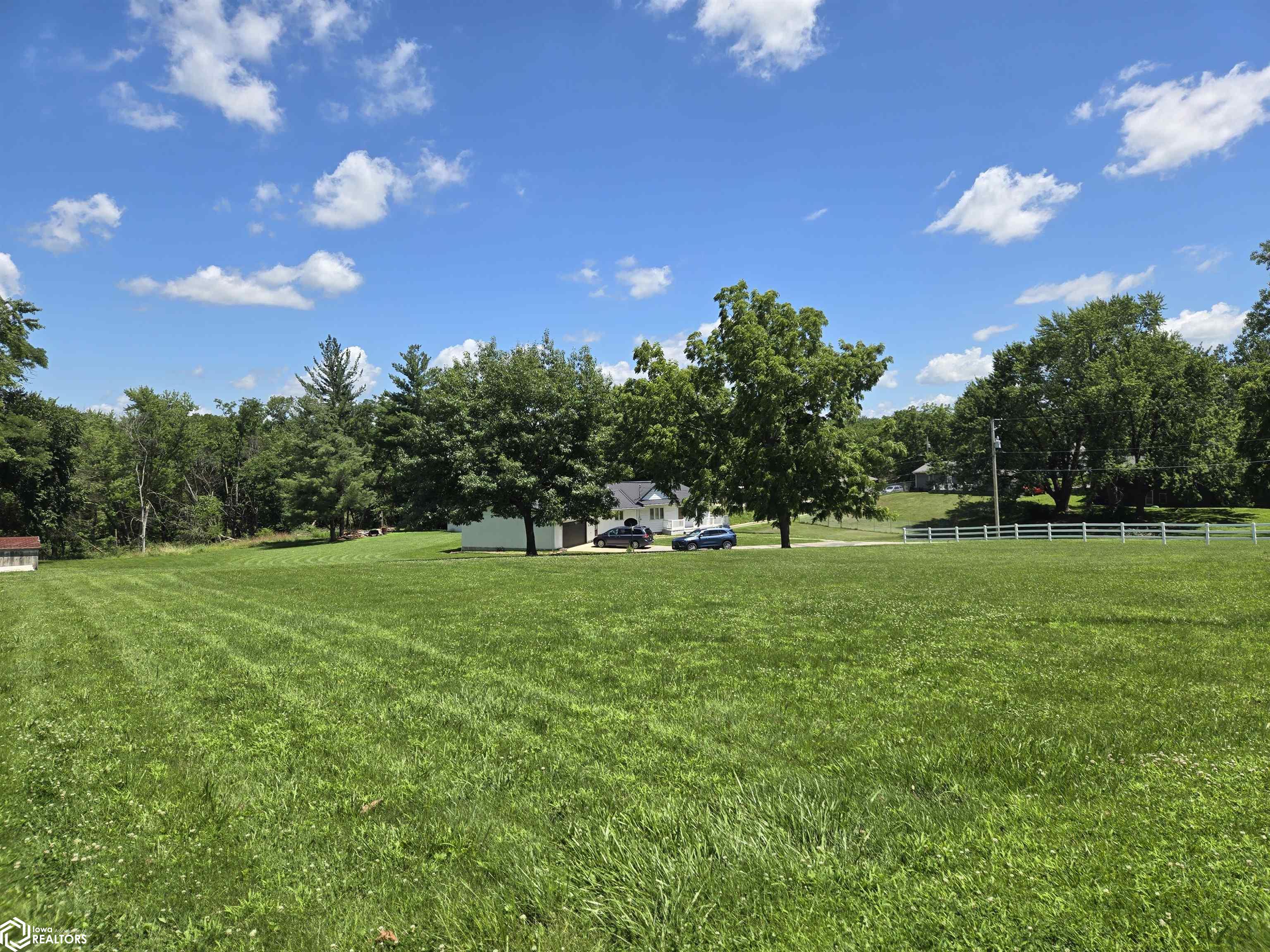 1720 S 12th Street, Centerville, Iowa image 3