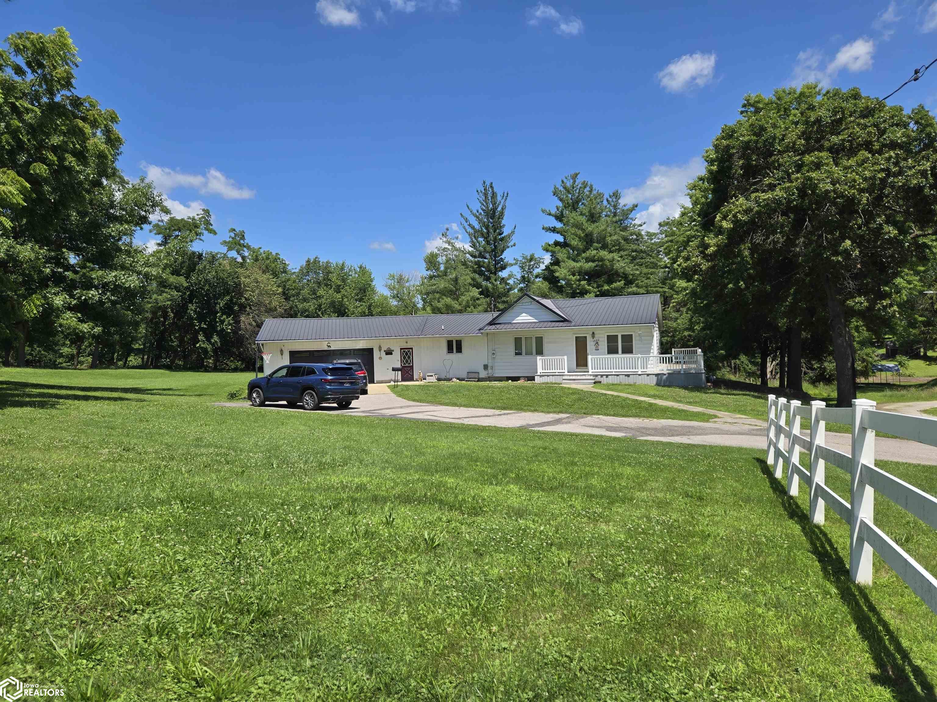 1720 S 12th Street, Centerville, Iowa image 4