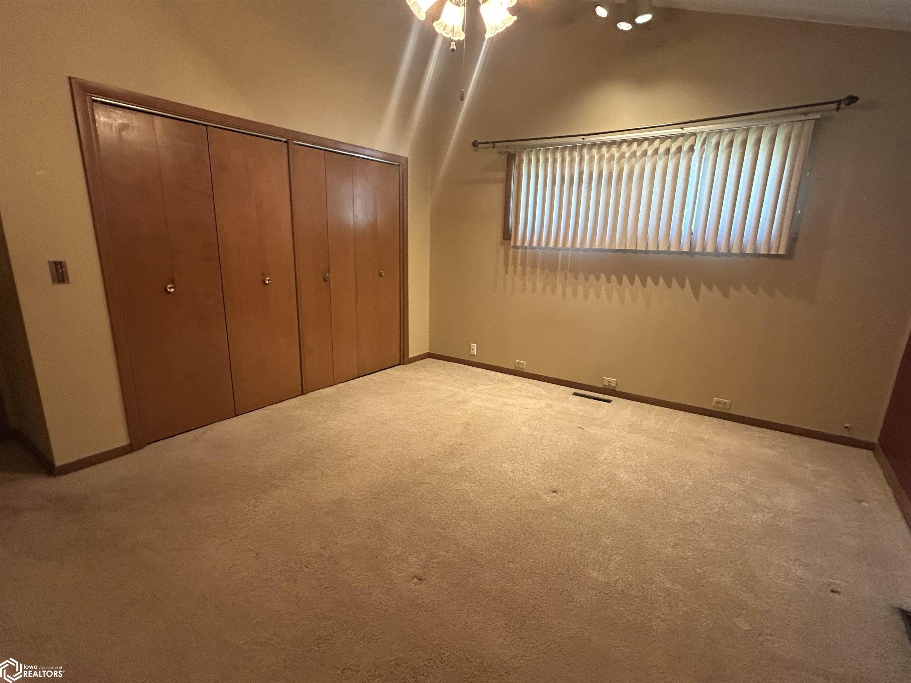 10 W Olive Street, Marshalltown, Iowa image 14