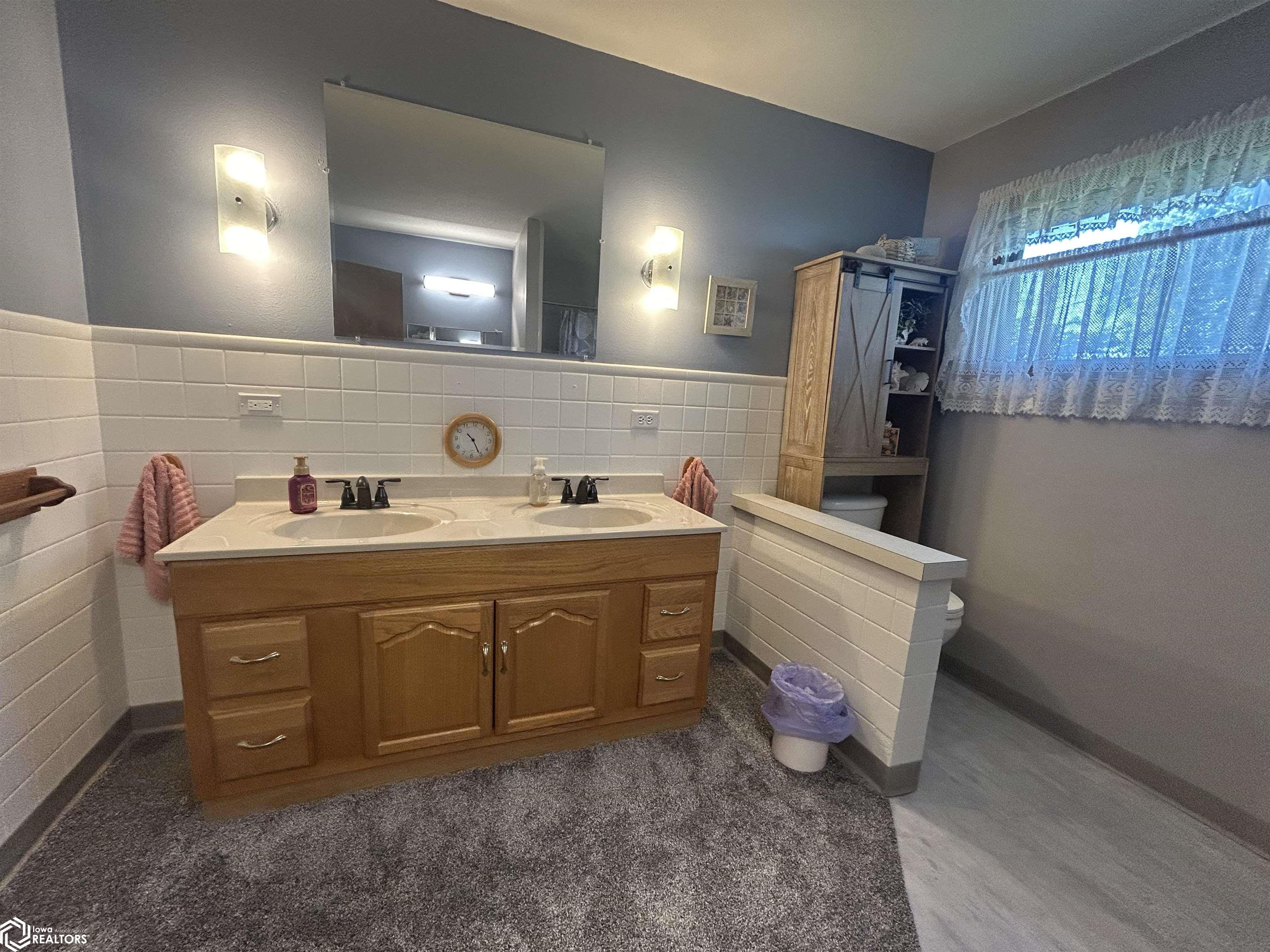 10 W Olive Street, Marshalltown, Iowa image 17