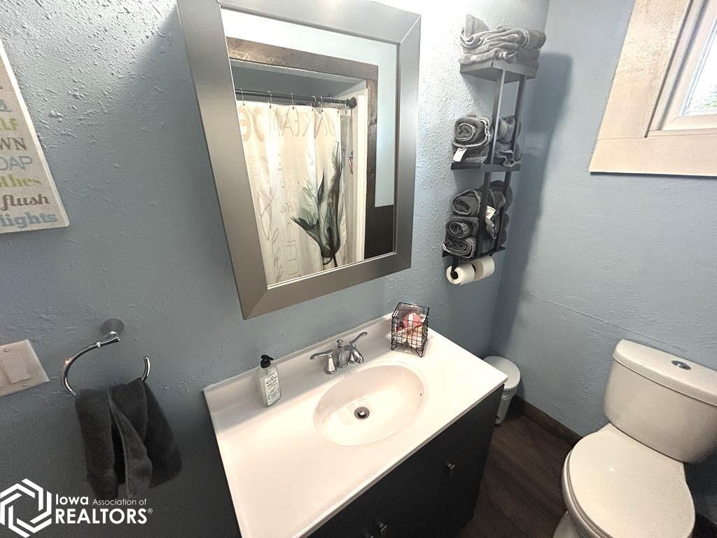 317 S Ward Street, Ottumwa, Iowa image 32