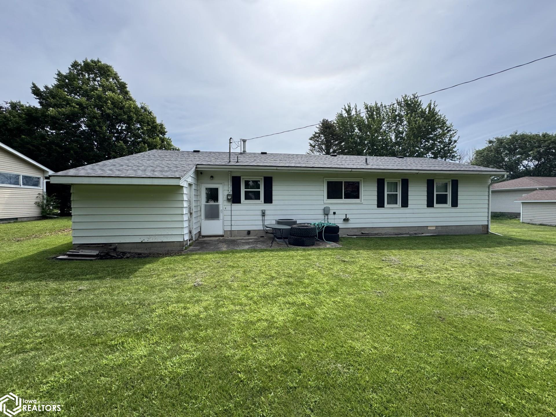 312 N Locust Street, Kanawha, Iowa image 2