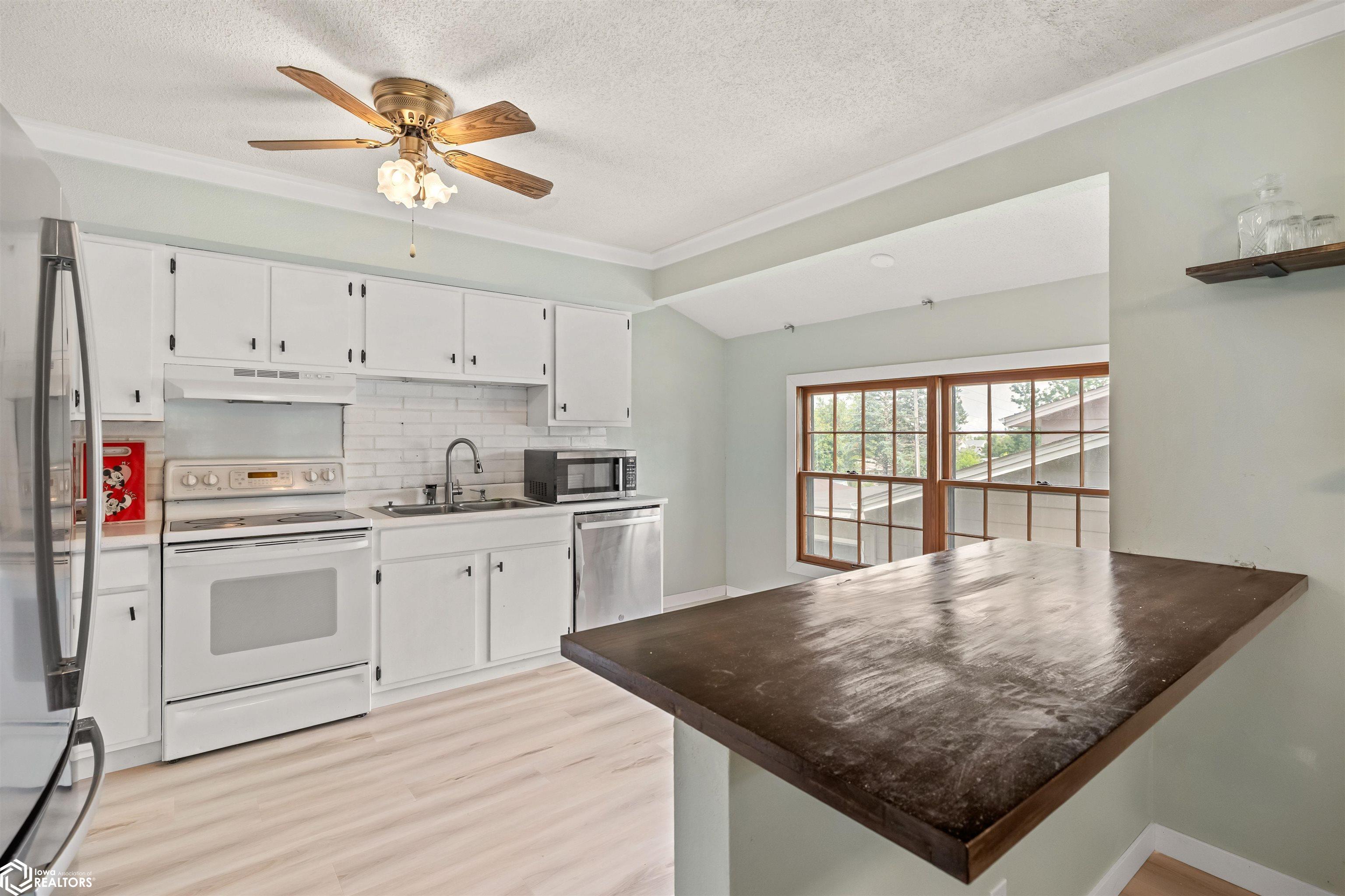 302 Newcastle Road, Marshalltown, Iowa image 14