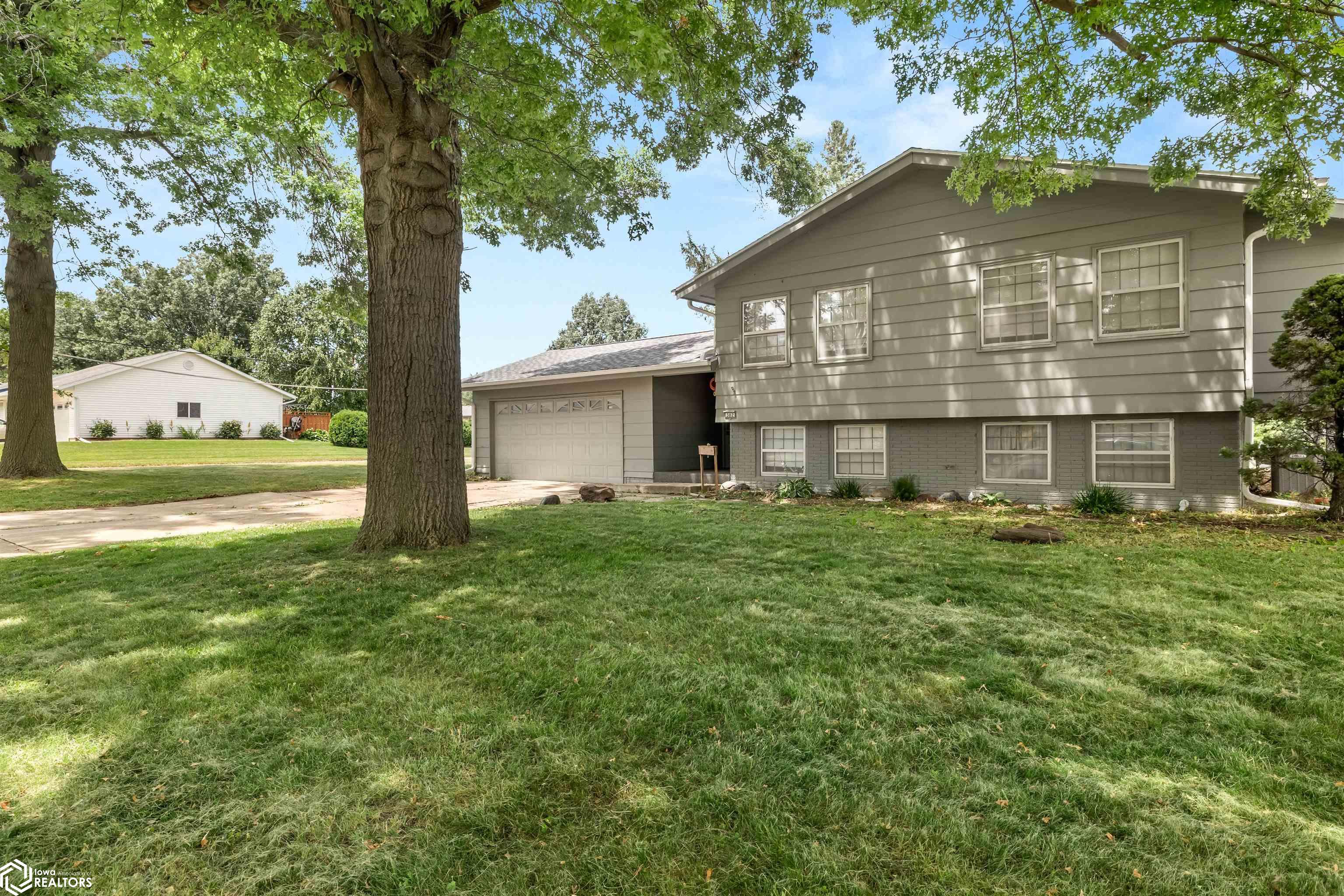 302 Newcastle Road, Marshalltown, Iowa image 3
