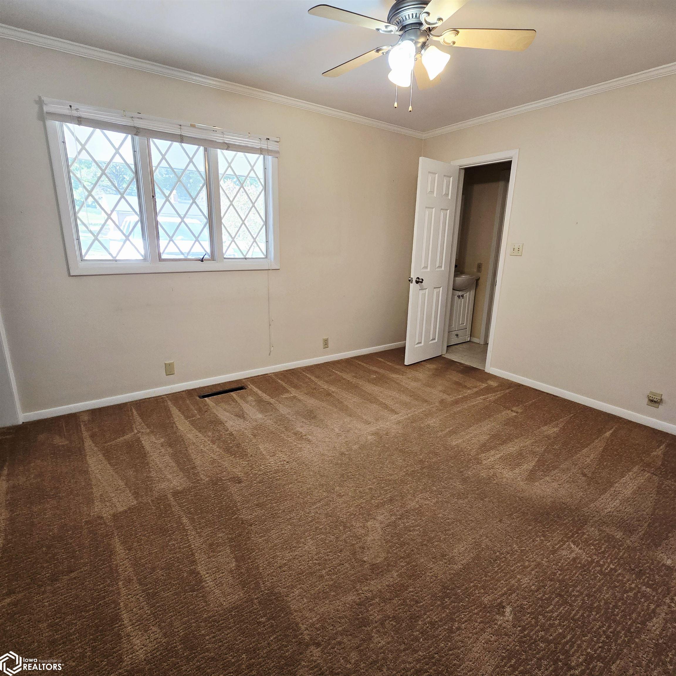 244 Terrace Drive, Oskaloosa, Iowa image 12