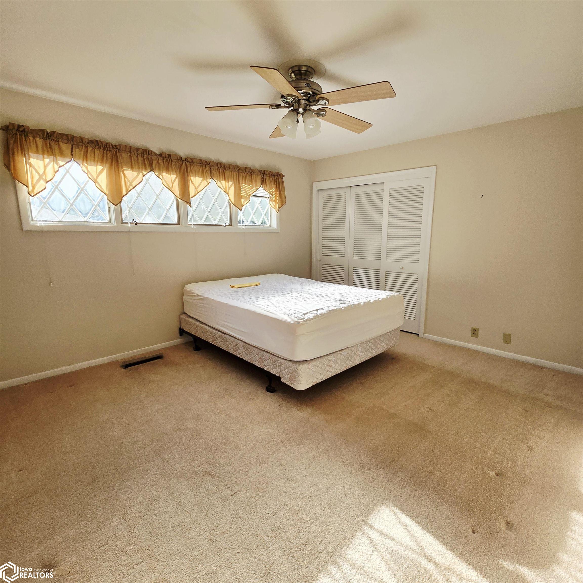 244 Terrace Drive, Oskaloosa, Iowa image 13