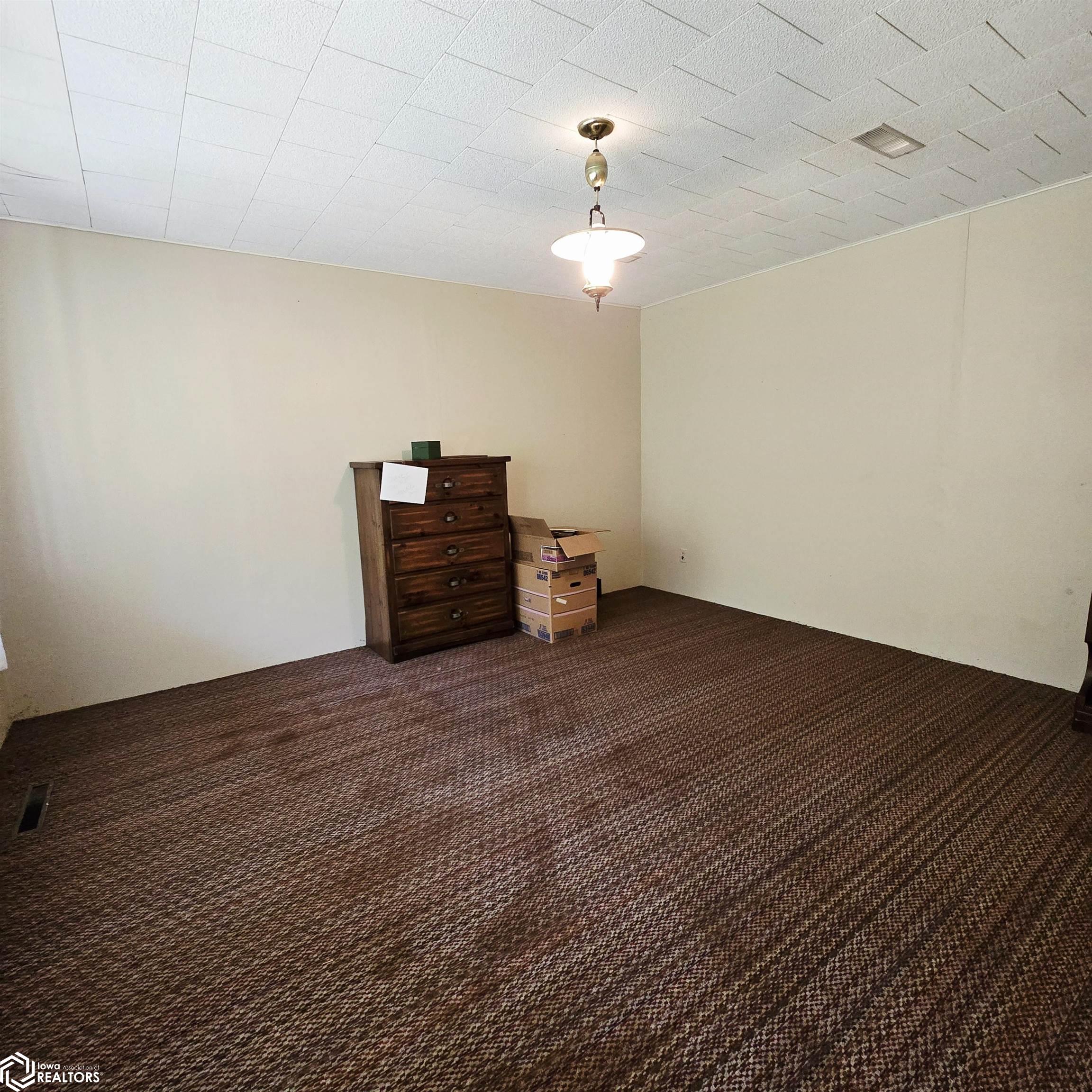 244 Terrace Drive, Oskaloosa, Iowa image 14