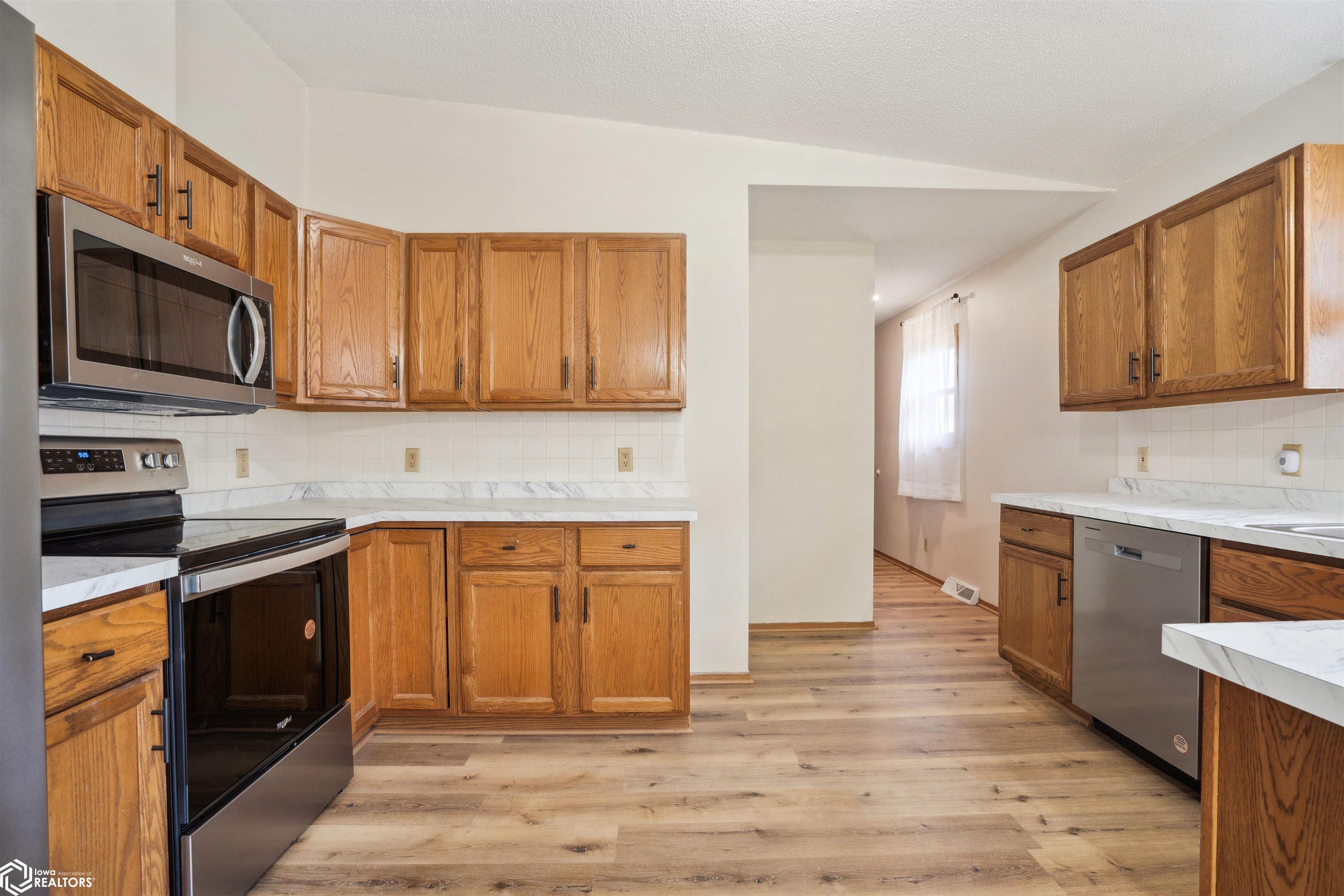 310 Lincoln Street, Dysart, Iowa image 12