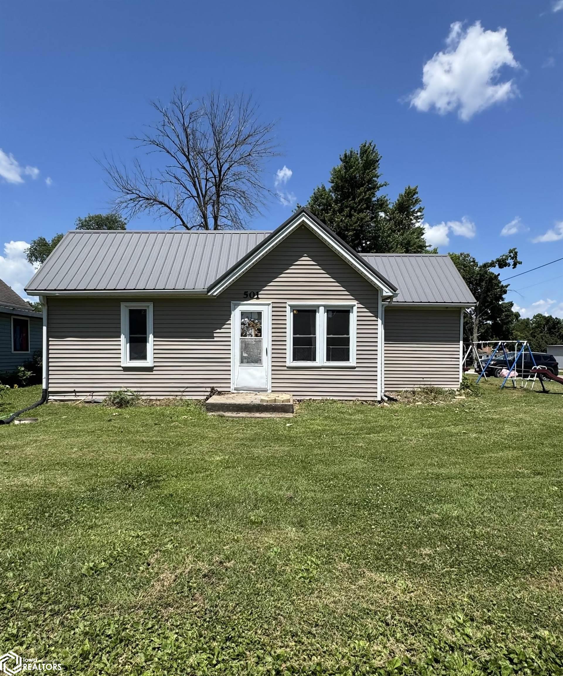 501 Cedar Street, Montrose, Iowa image 1