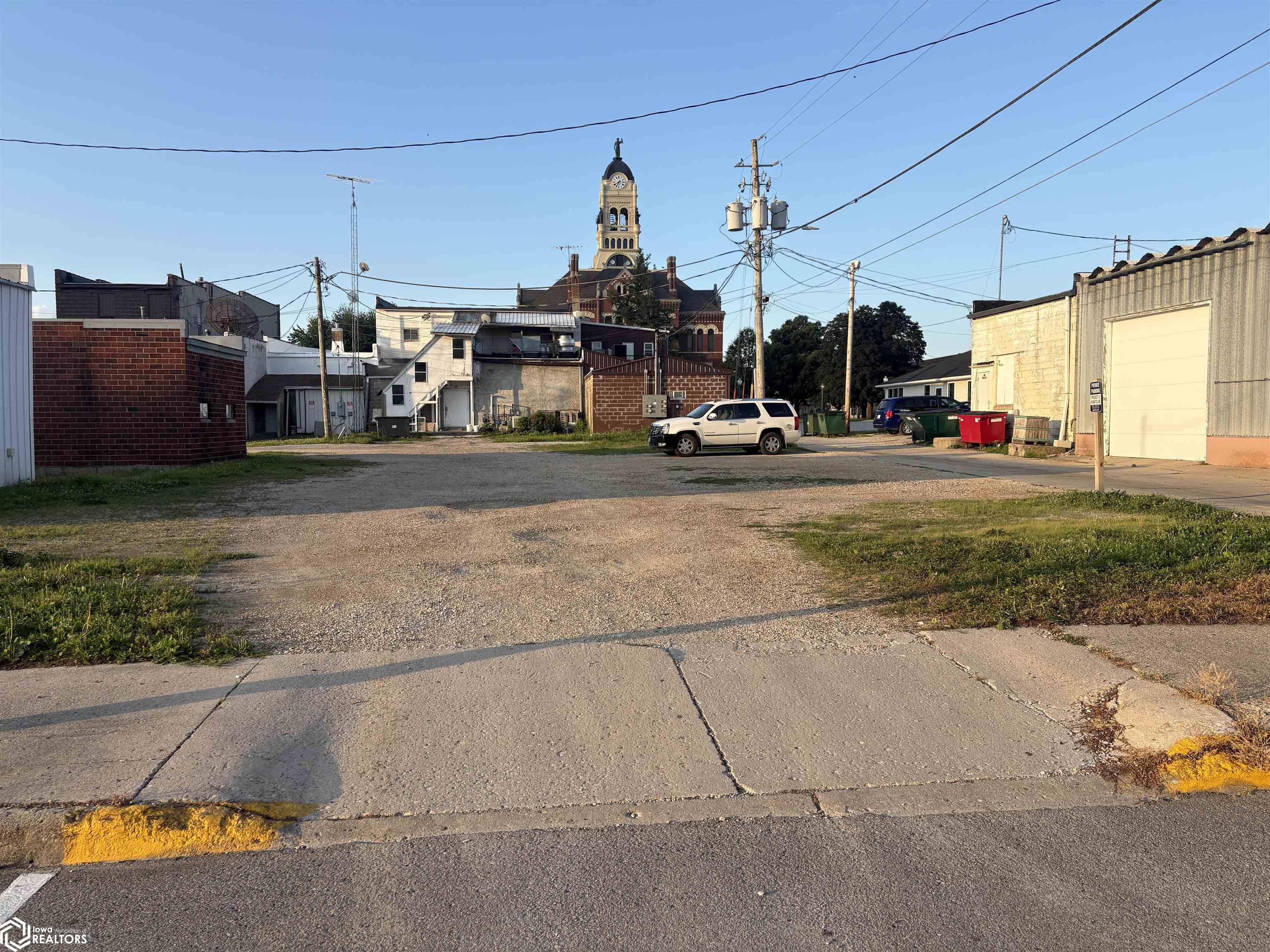 1/2 2nd Avenue, Hampton, Iowa image 1
