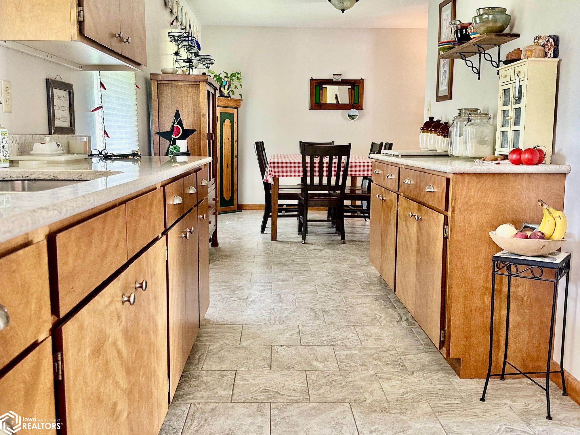 1416 Hagemann Avenue, Burlington, Iowa image 2