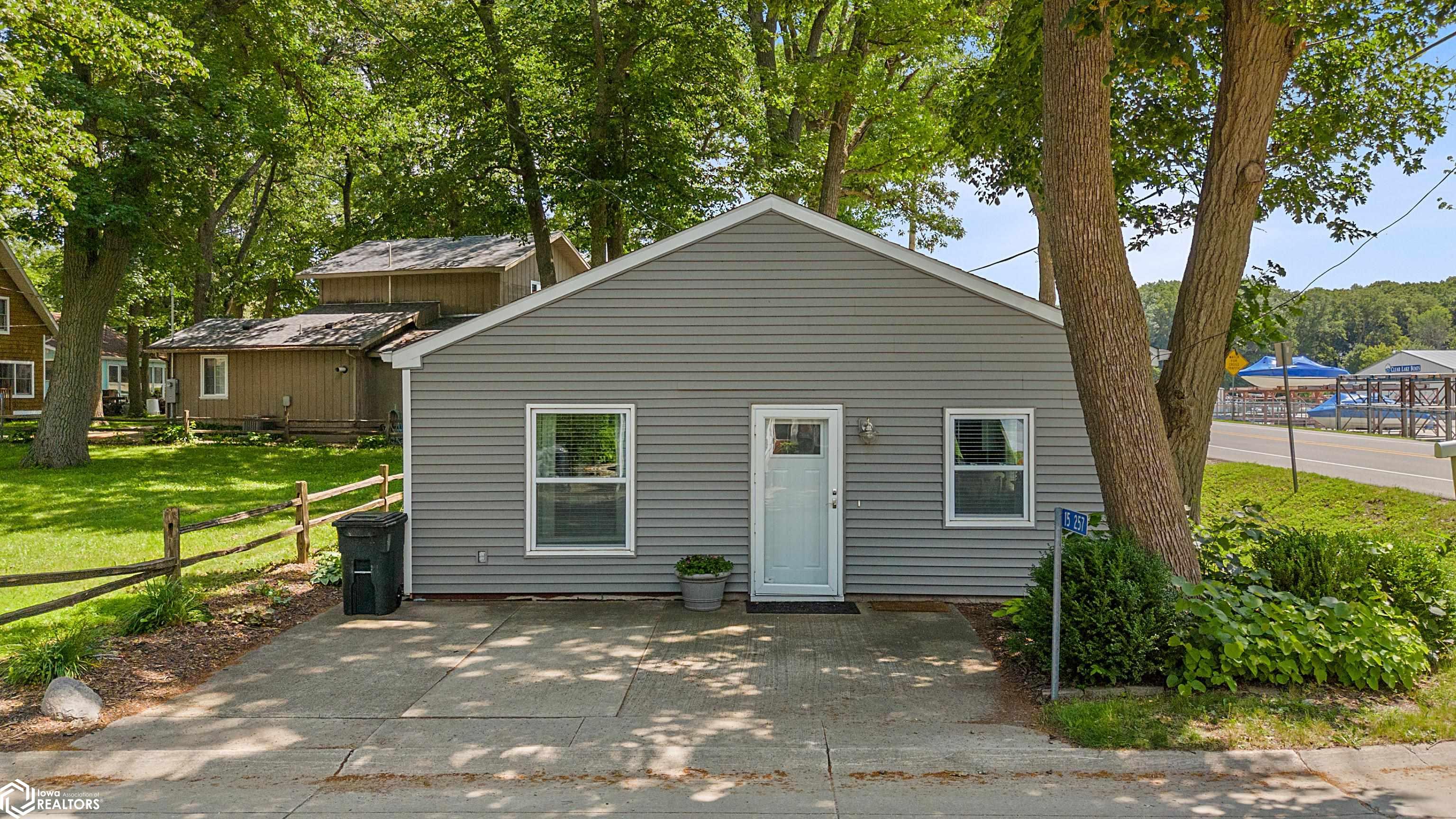 15257 Pascal Street, Clear Lake, Iowa image 1