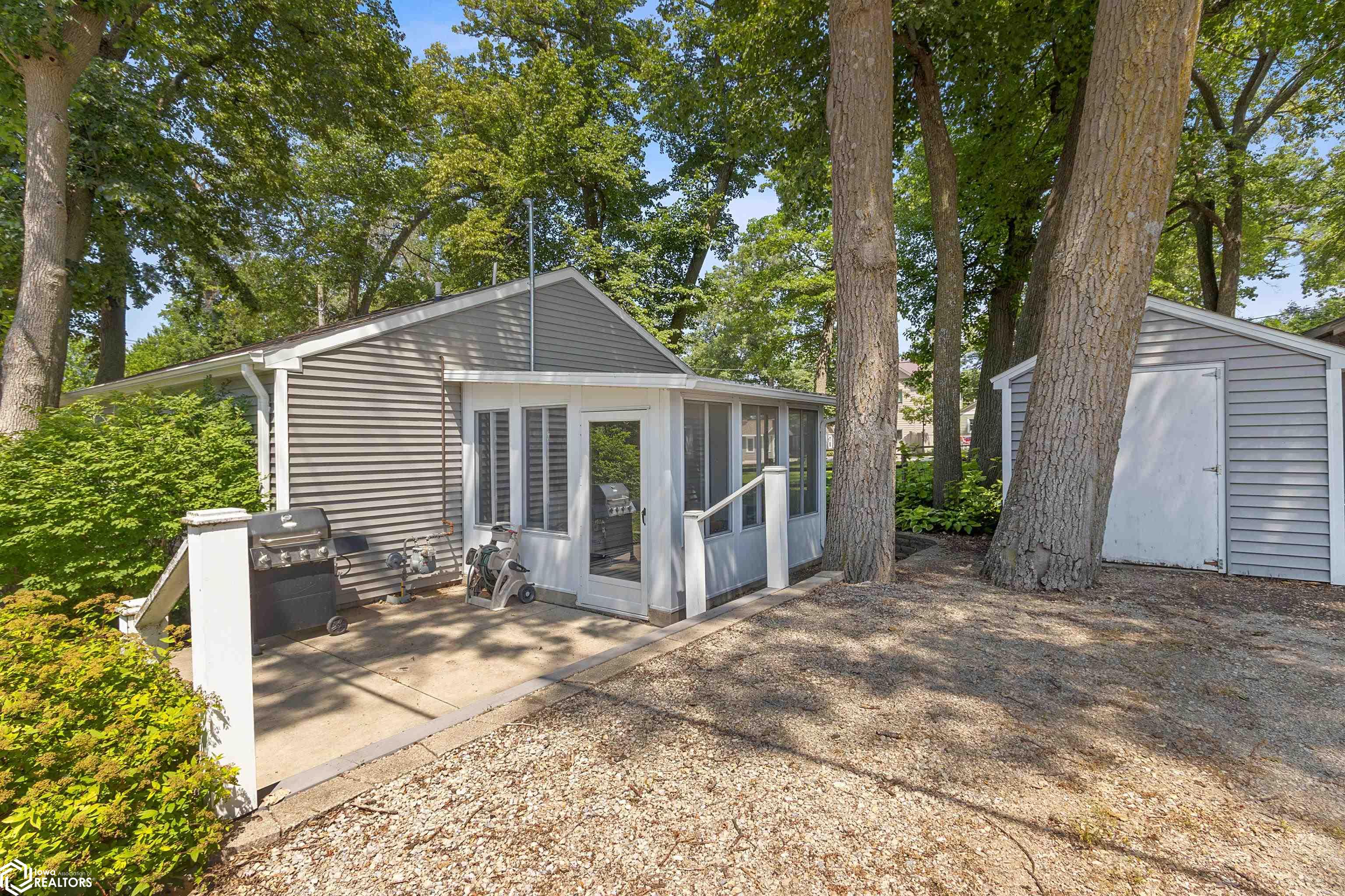 15257 Pascal Street, Clear Lake, Iowa image 17