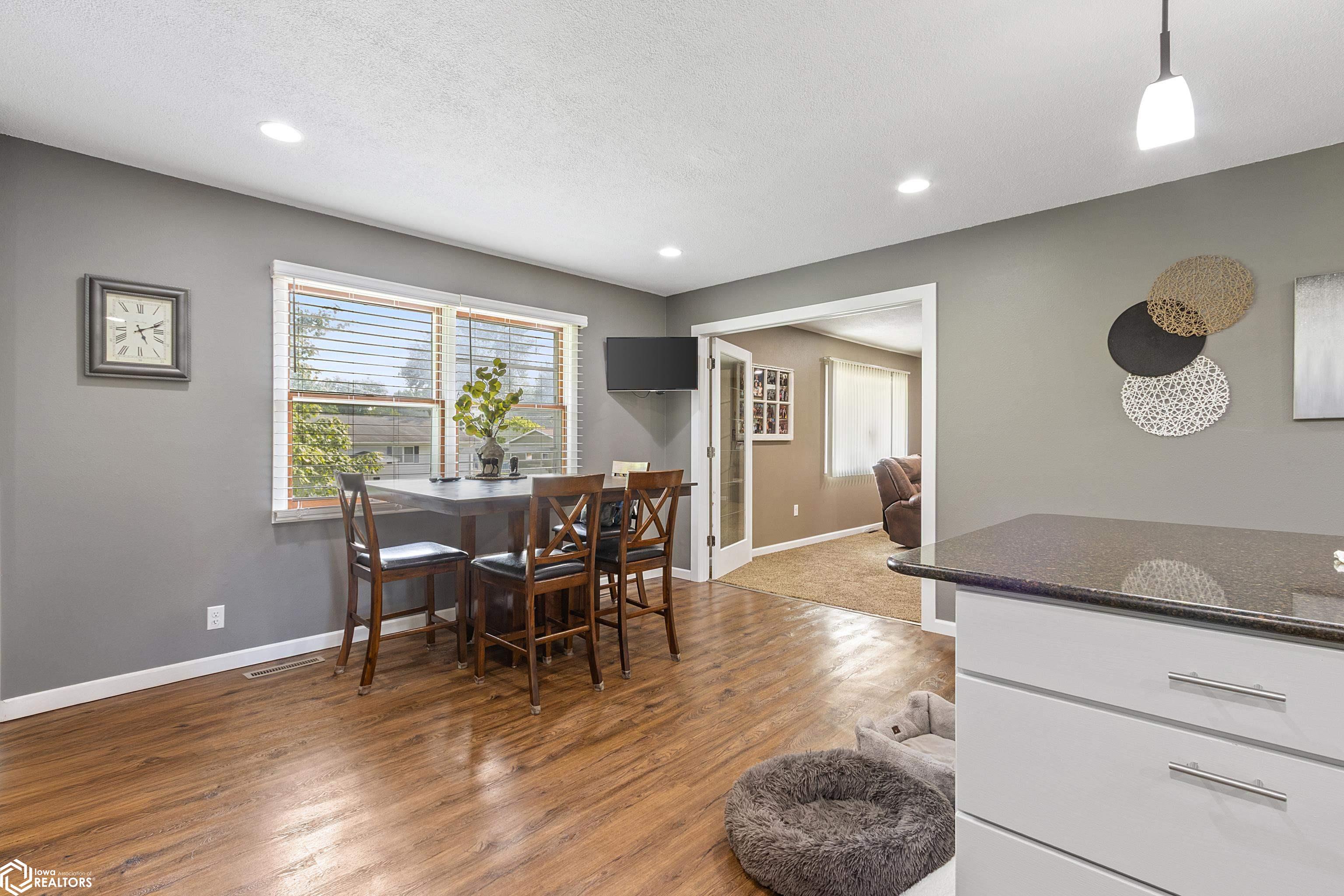 440 W 9th Street, Garner, Iowa image 3