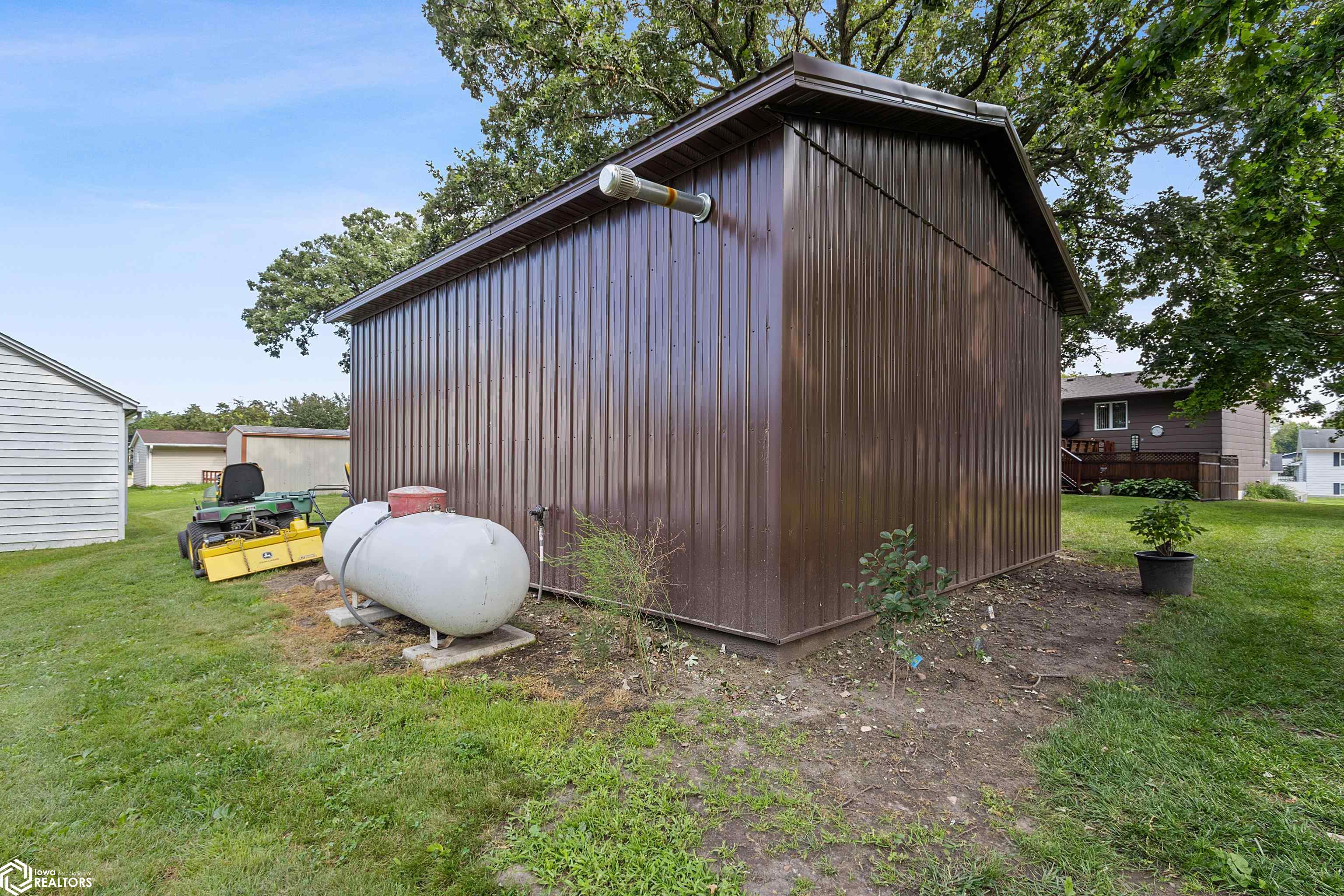 440 W 9th Street, Garner, Iowa image 25
