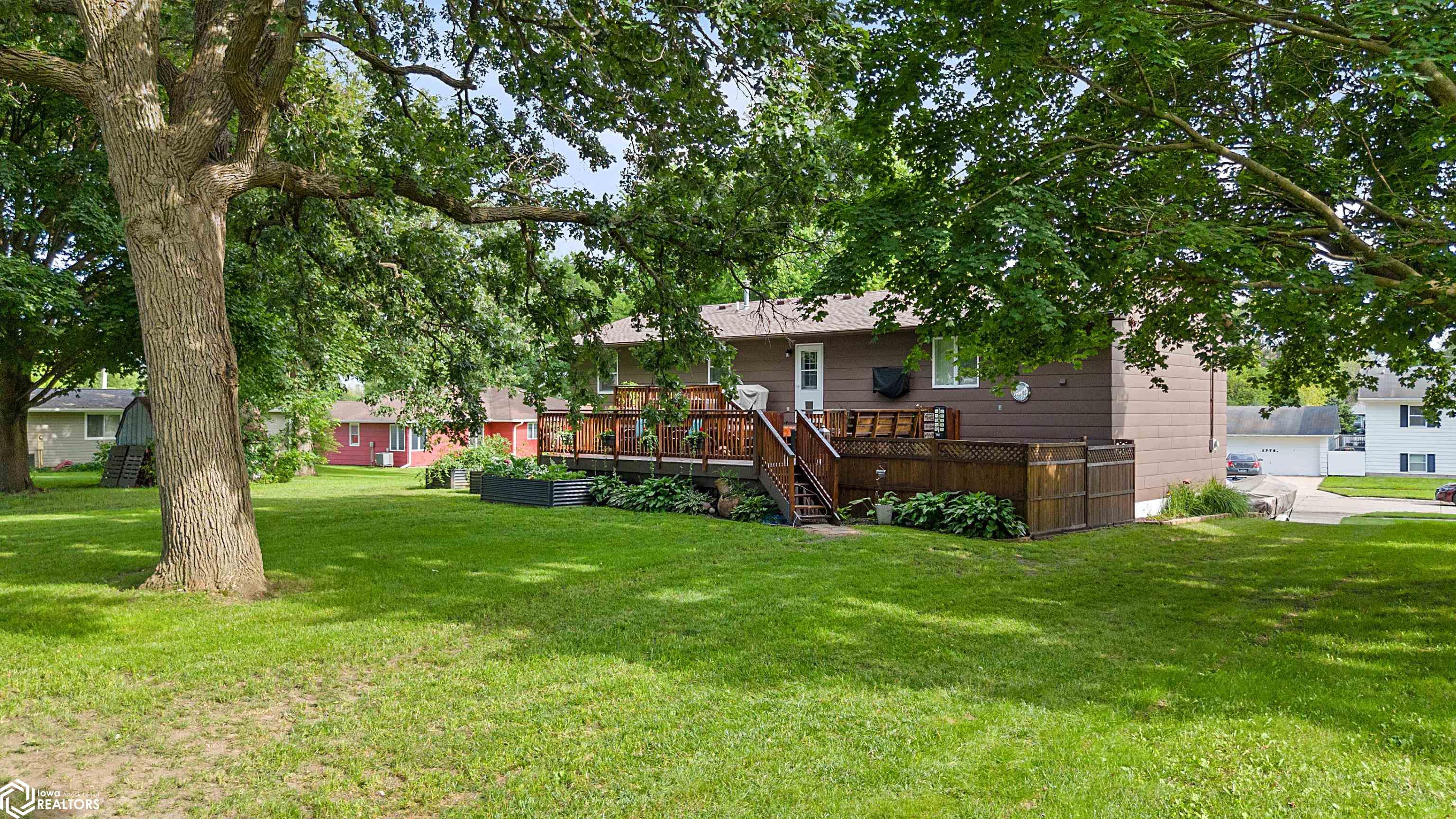 440 W 9th Street, Garner, Iowa image 27