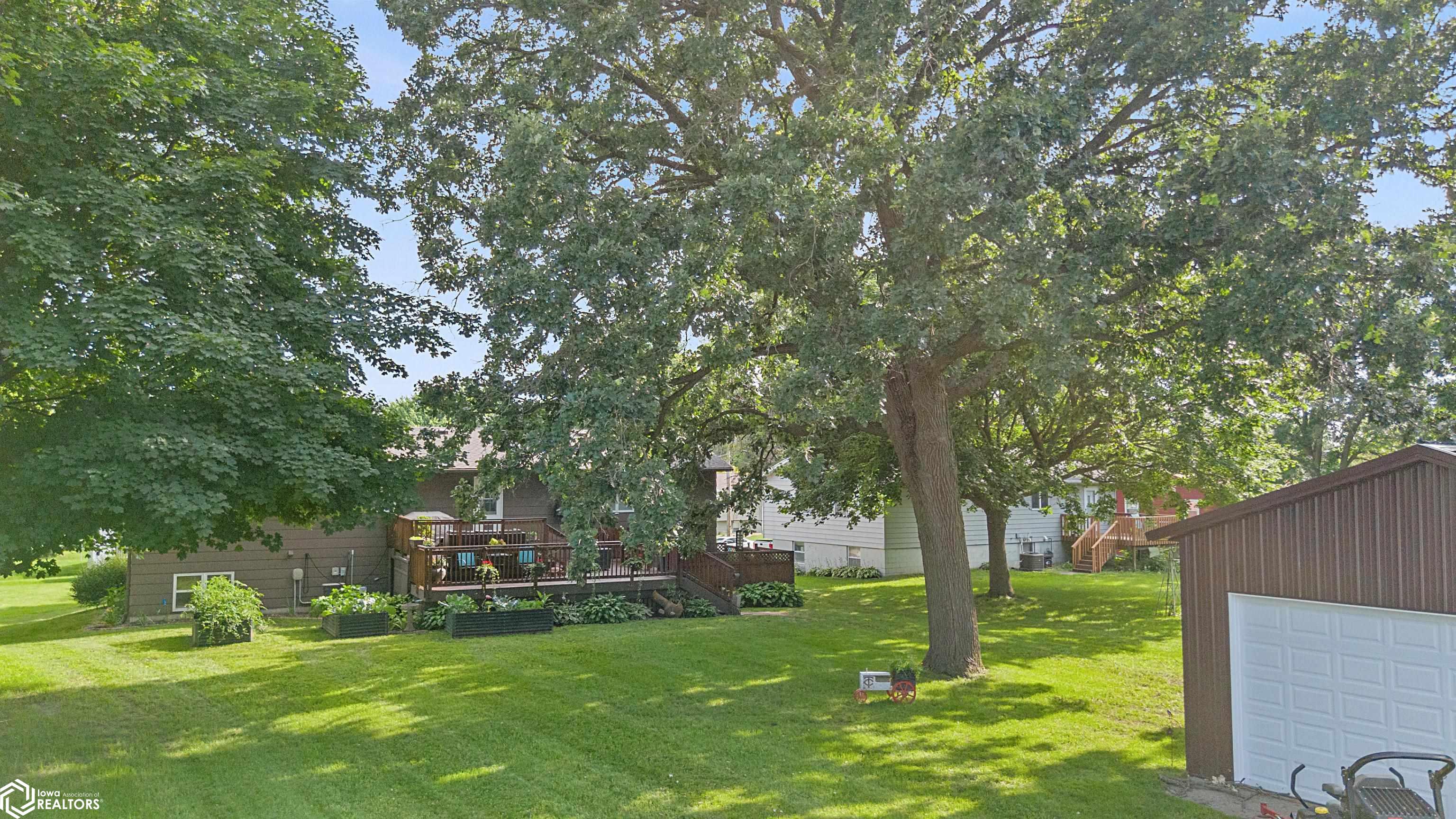 440 W 9th Street, Garner, Iowa image 32