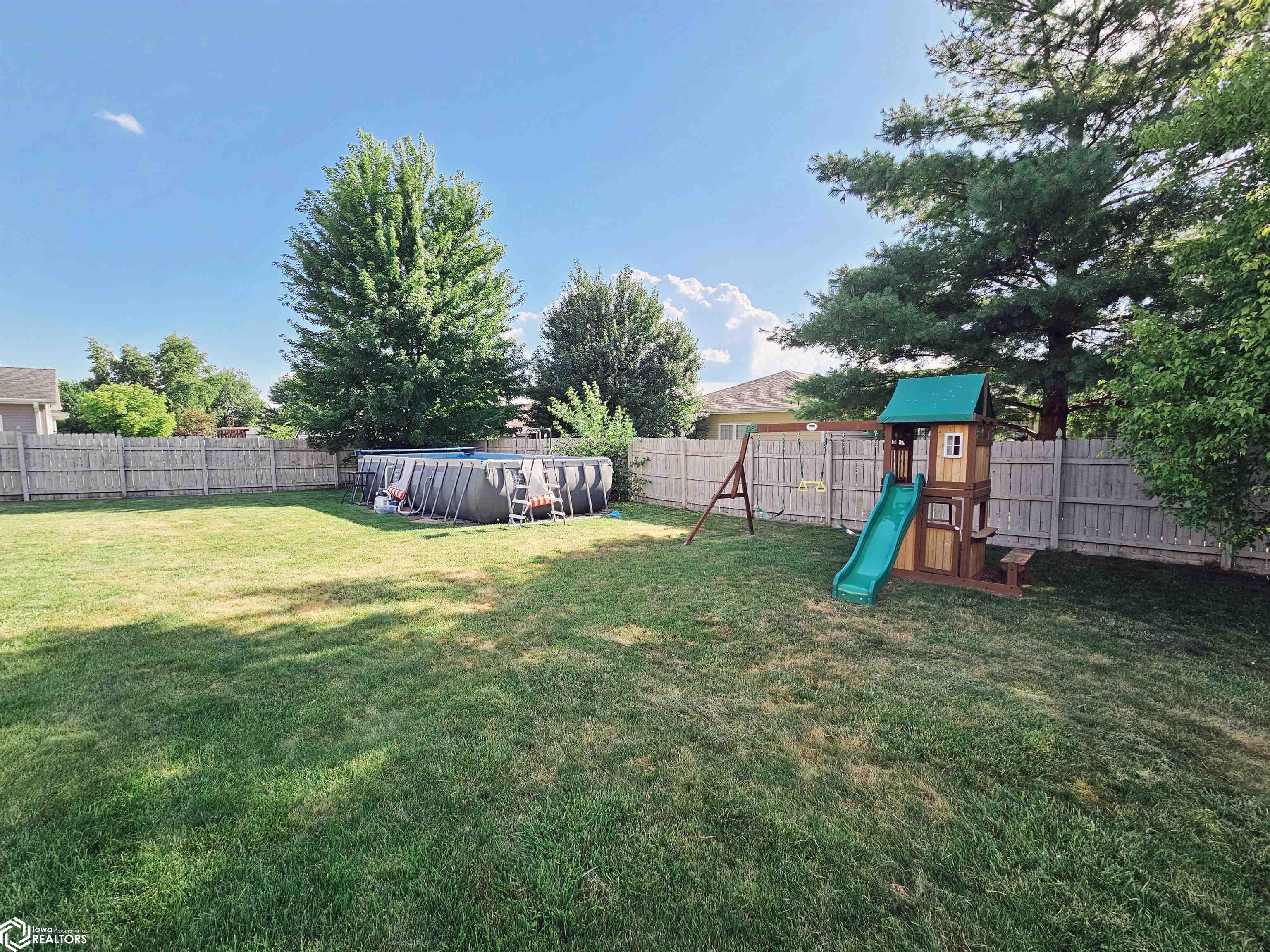 1503 Winchester Drive, Burlington, Iowa image 13