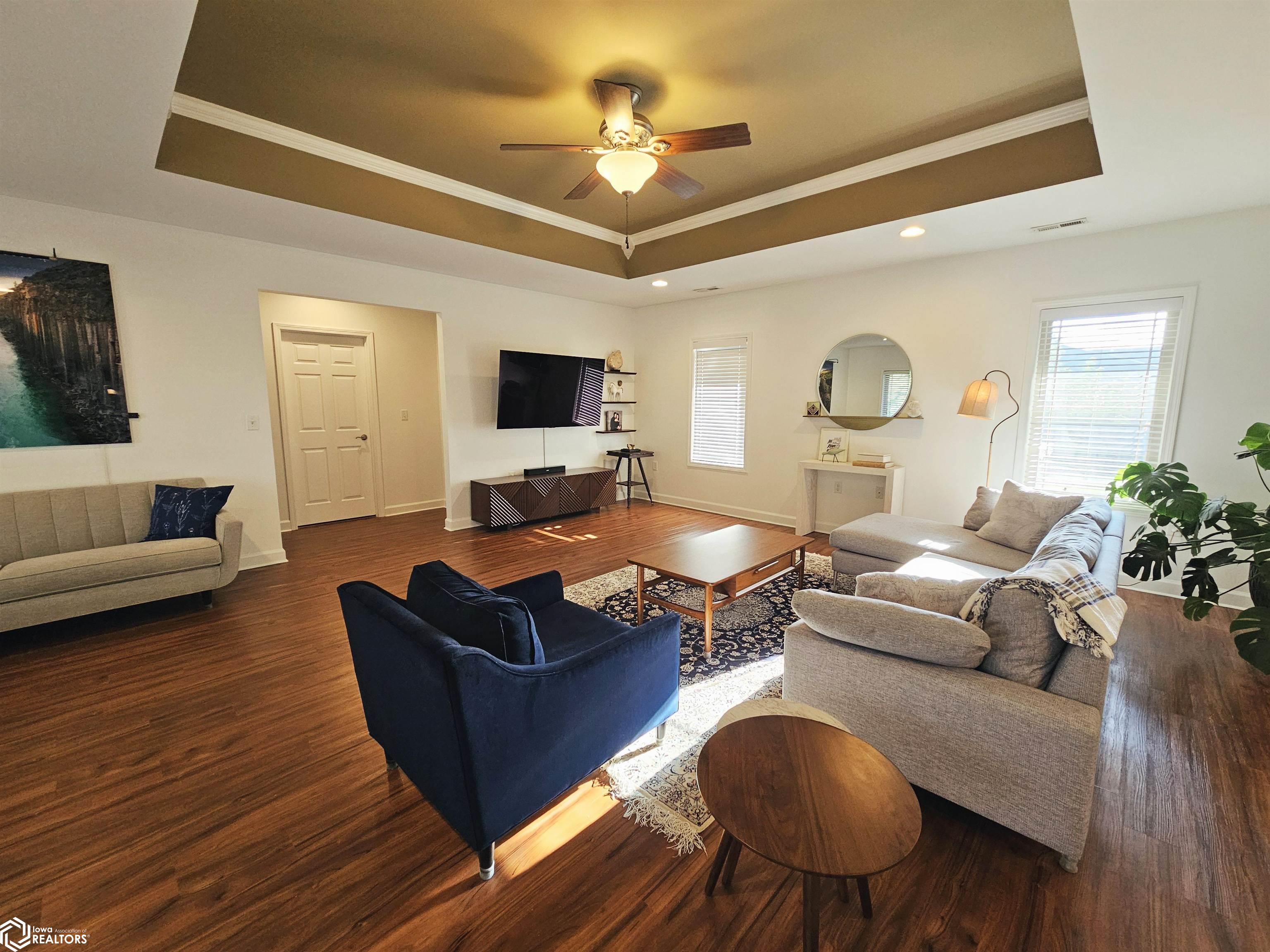 1503 Winchester Drive, Burlington, Iowa image 3