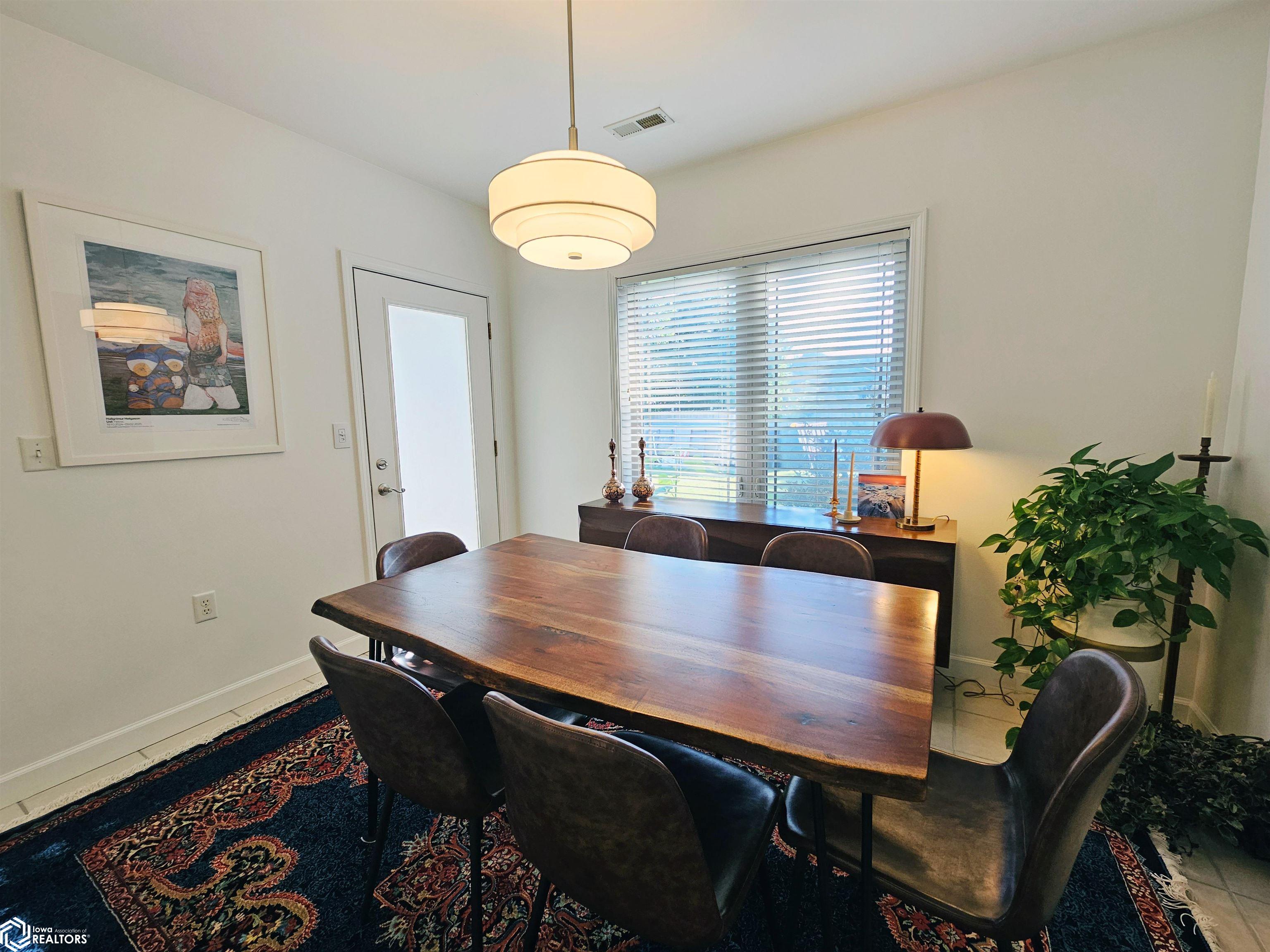 1503 Winchester Drive, Burlington, Iowa image 5