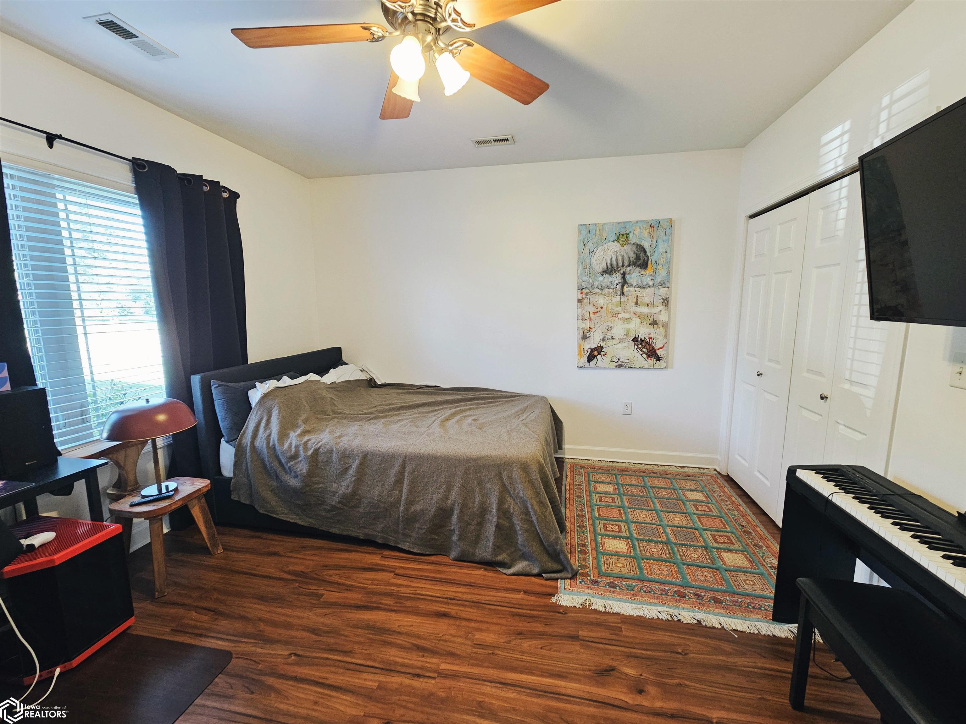 1503 Winchester Drive, Burlington, Iowa image 9