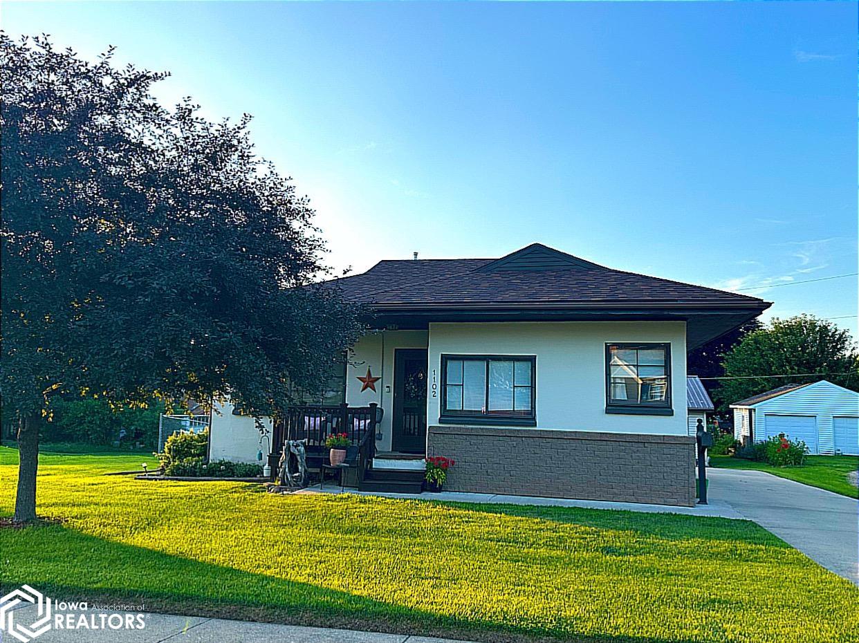 1102 E Anson St, Marshalltown, Iowa image 1