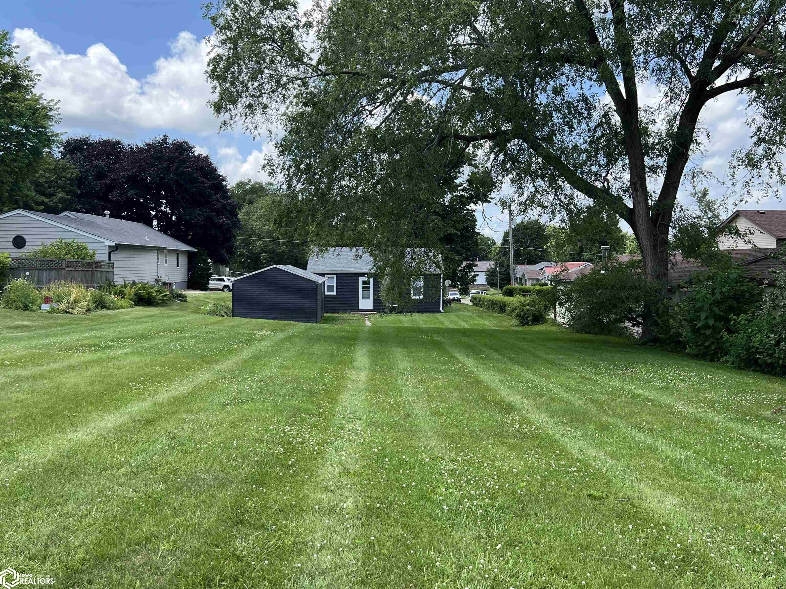 314 E 14th Street, Newton, Iowa image 16