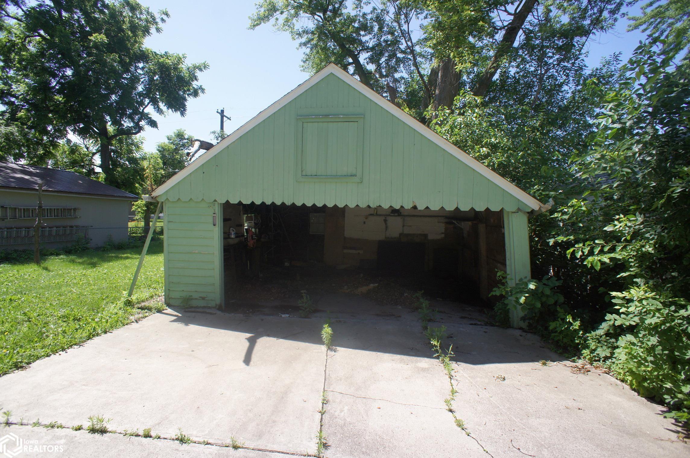 1048 Walnut Street, Webster City, Iowa image 14