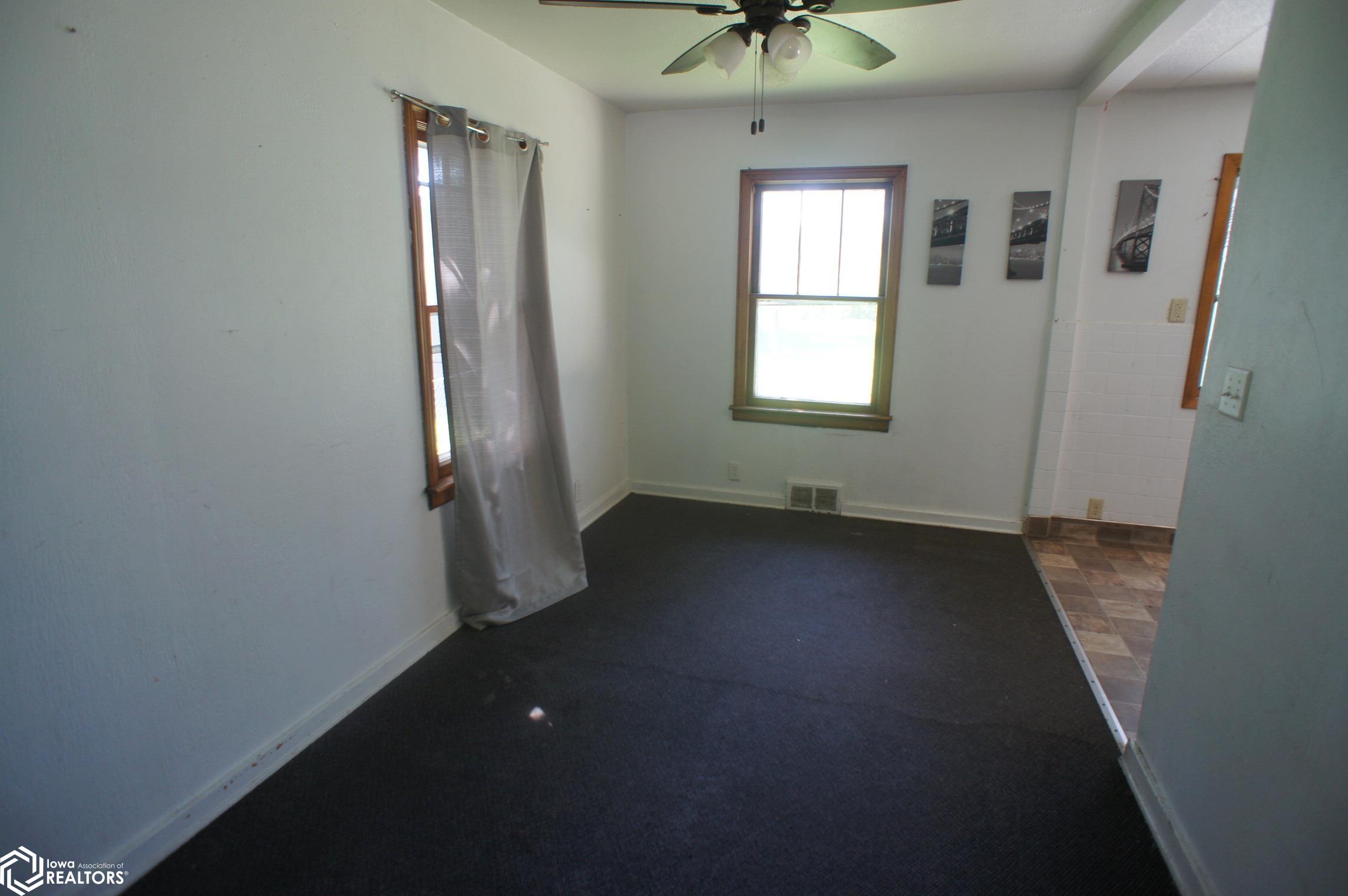 1048 Walnut Street, Webster City, Iowa image 4