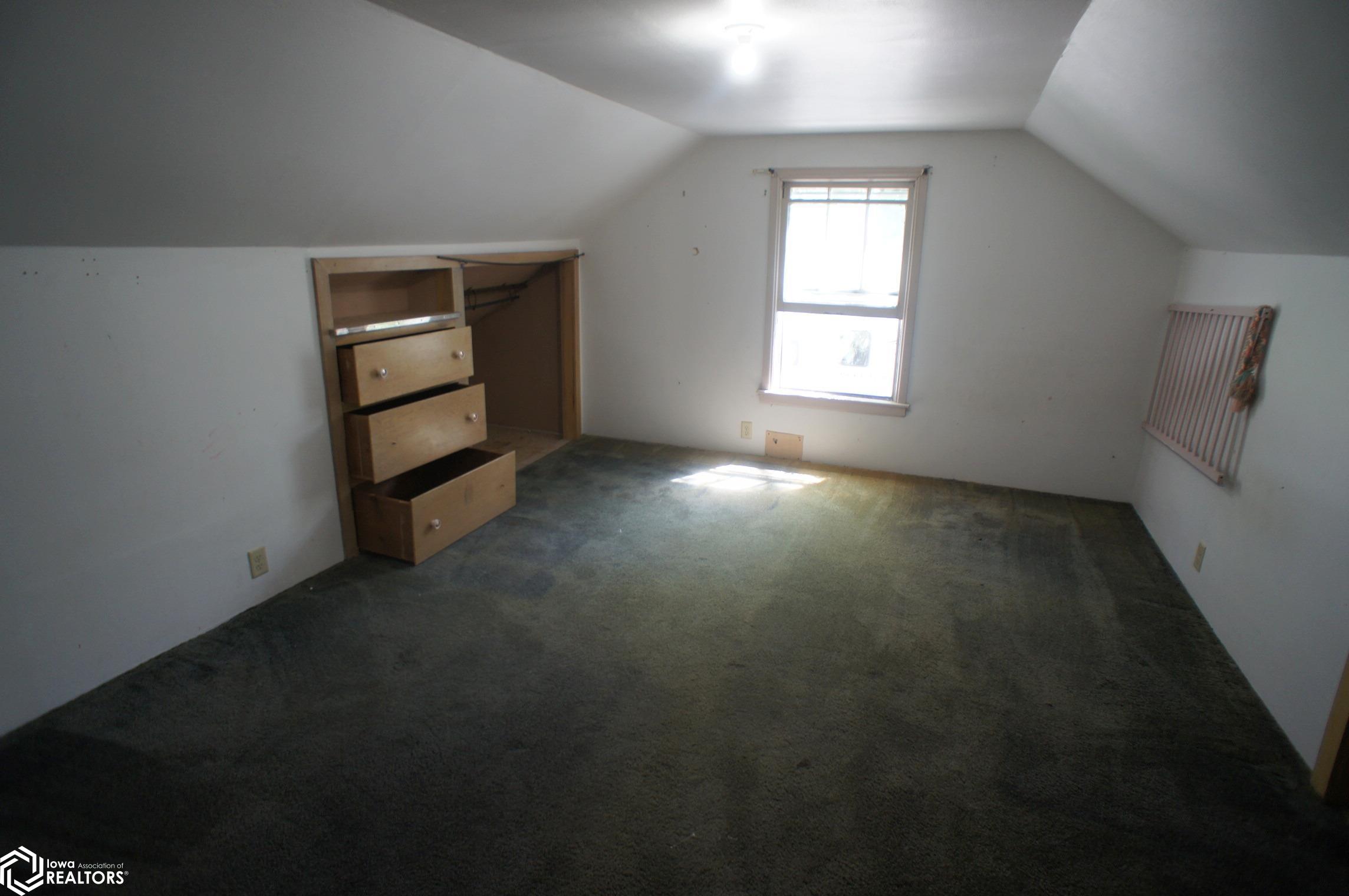 1048 Walnut Street, Webster City, Iowa image 10