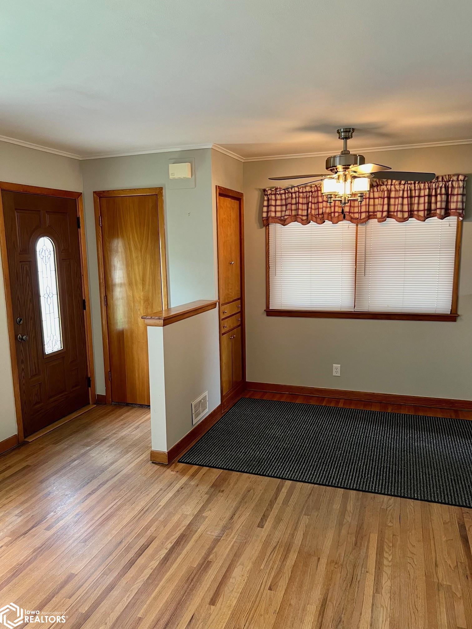 909 1st Avenue, Clarion, Iowa image 17