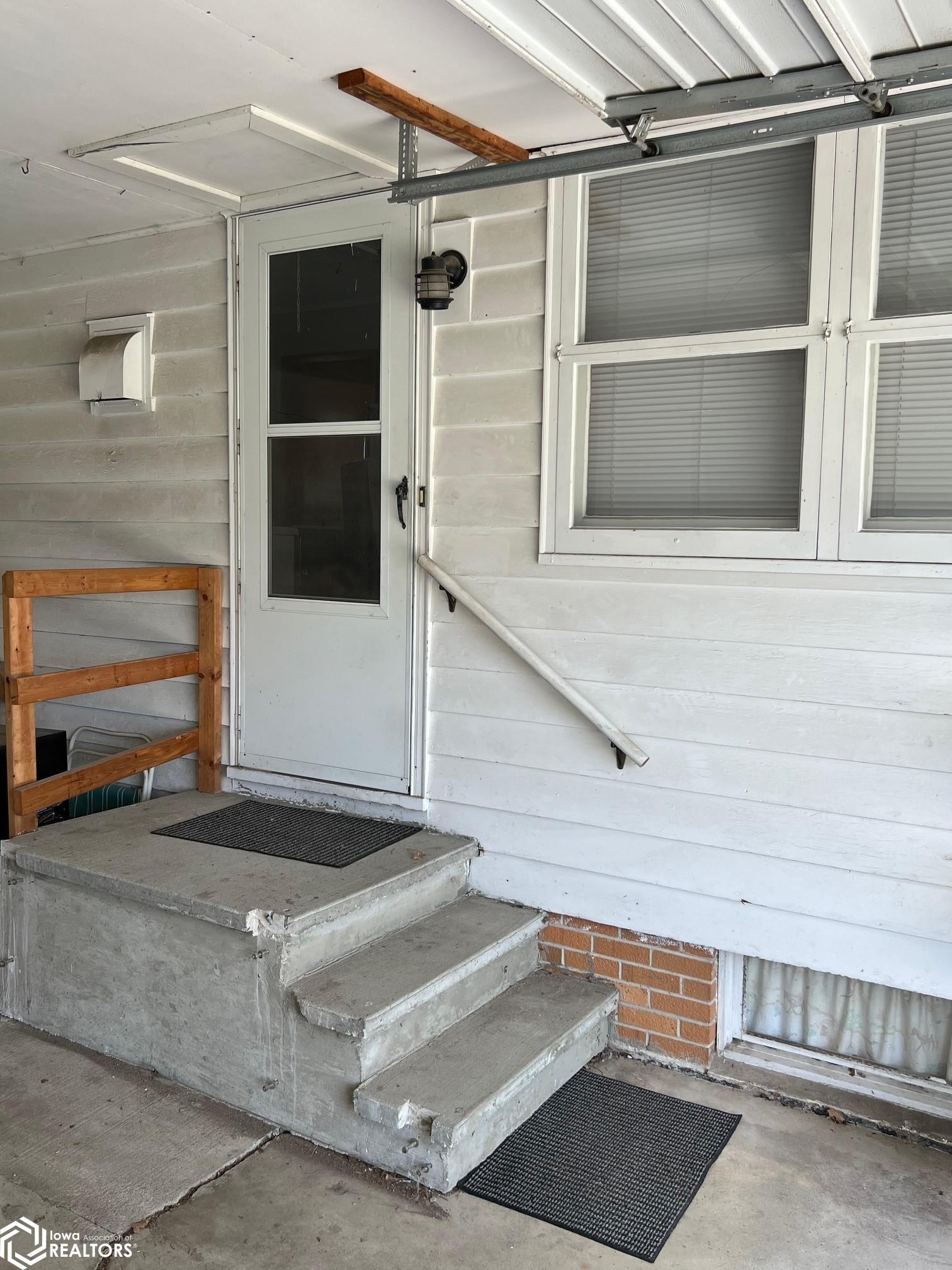 909 1st Avenue, Clarion, Iowa image 3