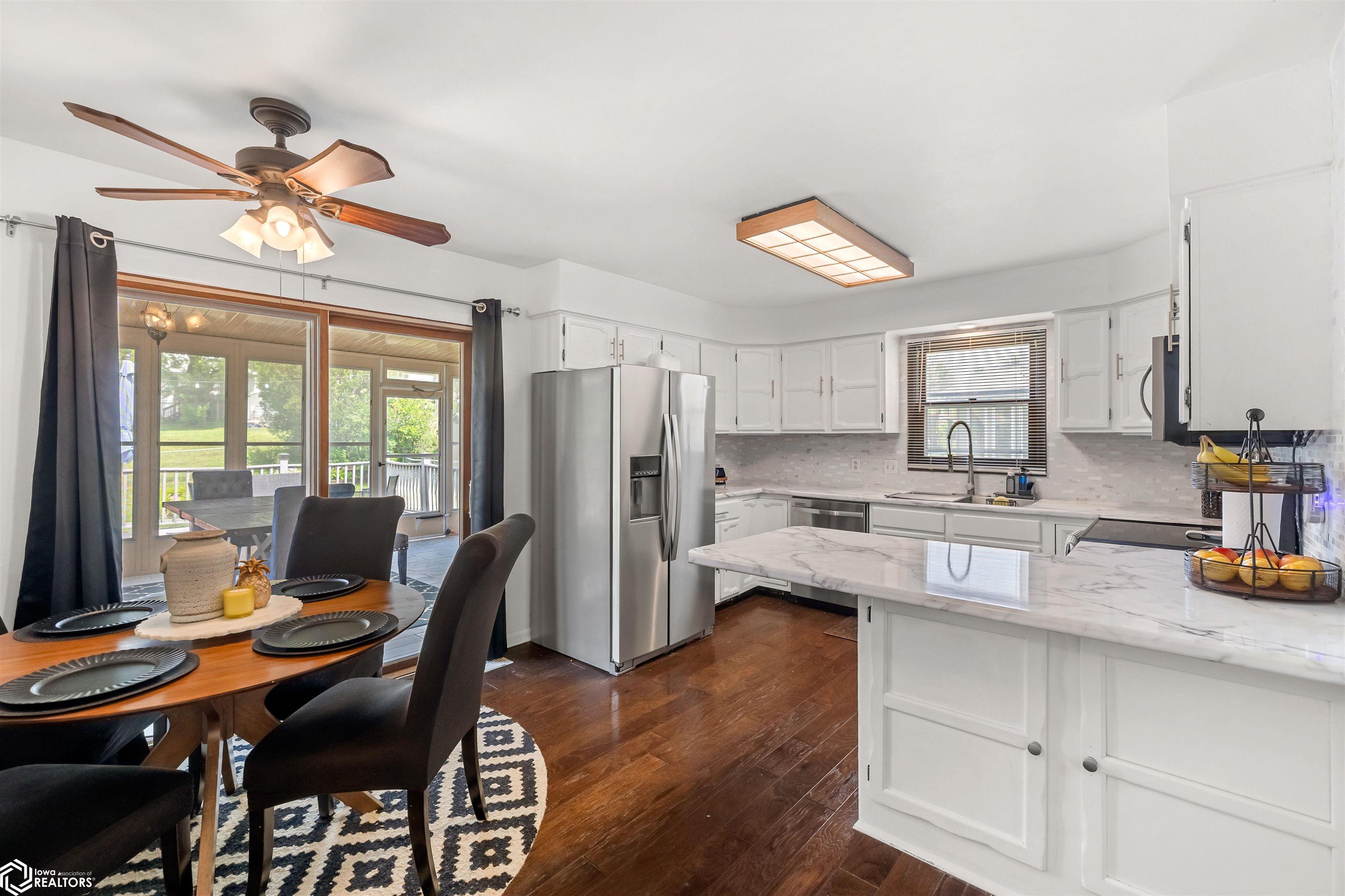 2206 Wakefield Drive, Marshalltown, Iowa image 16