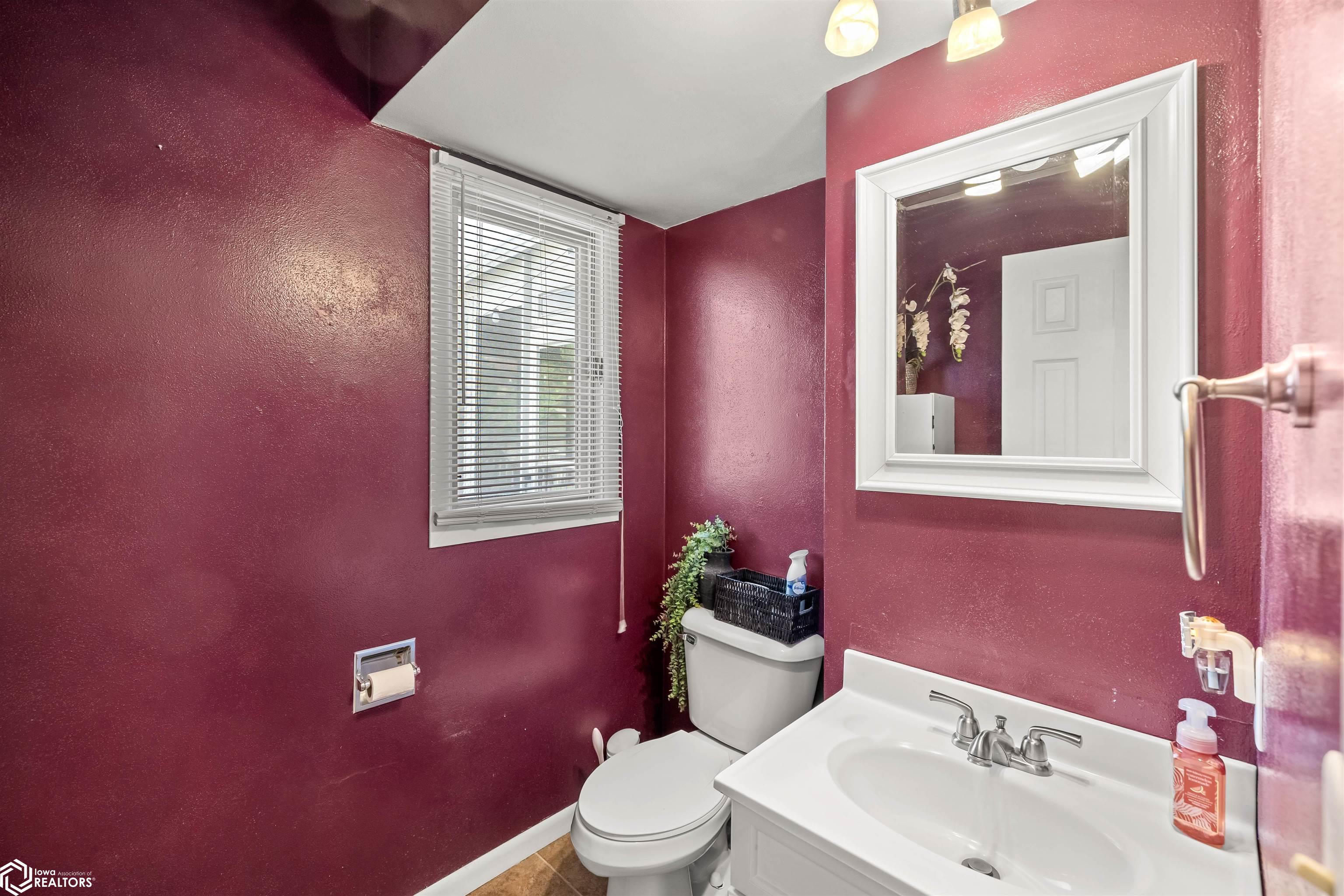 2206 Wakefield Drive, Marshalltown, Iowa image 18