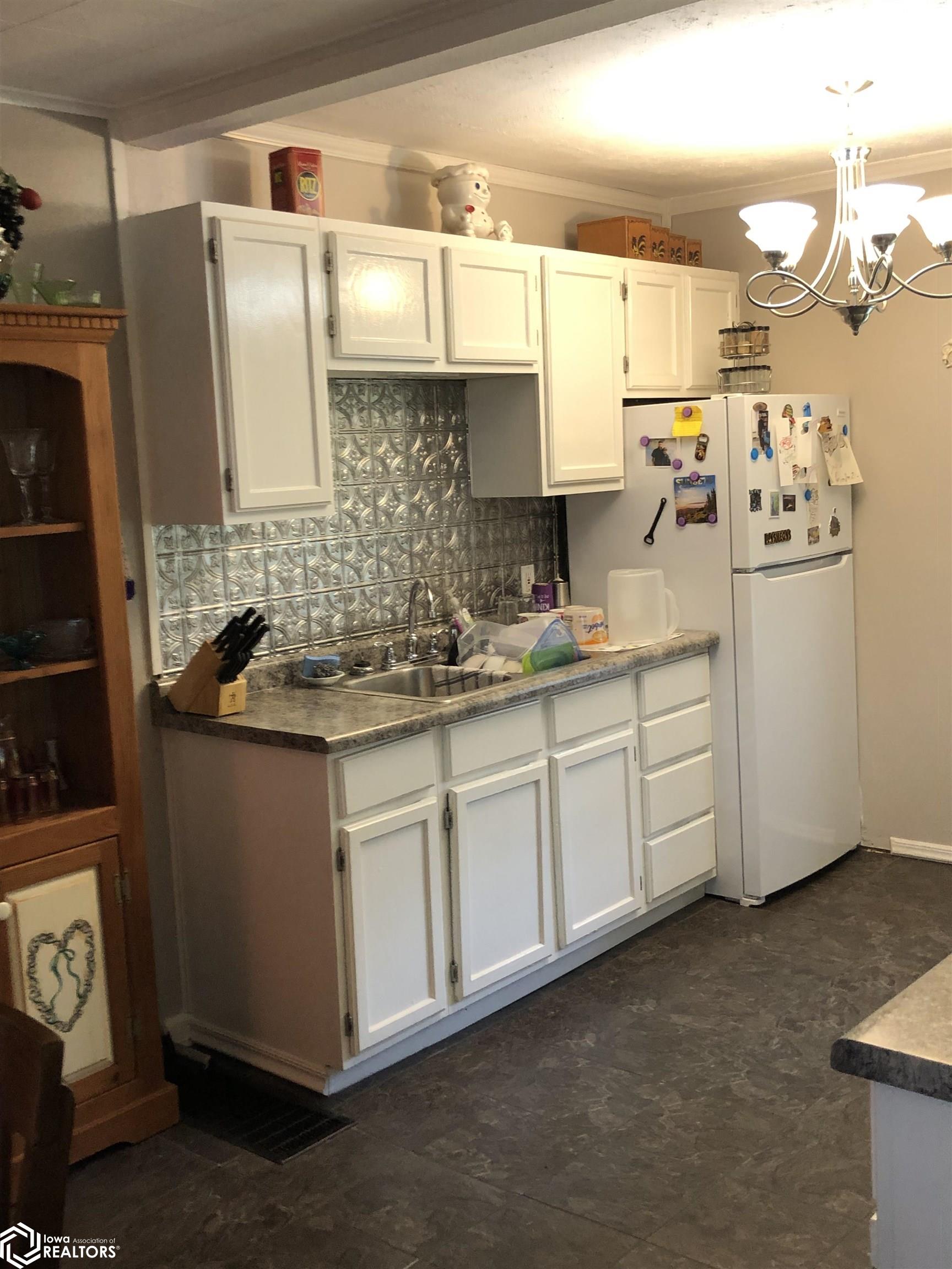 324 Elmdale Avenue, Ottumwa, Iowa image 17