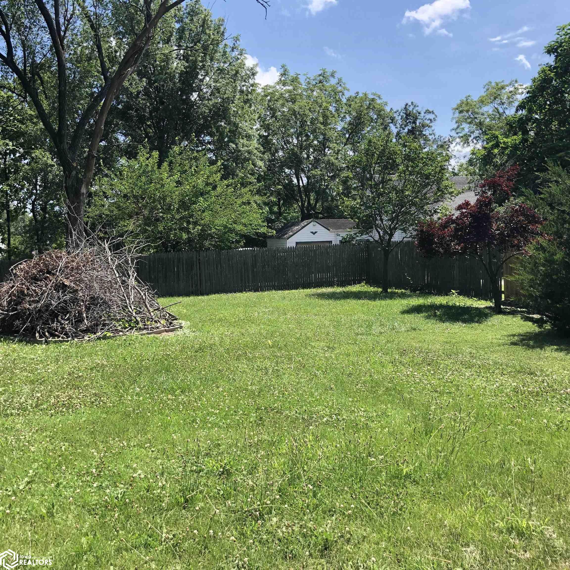 324 Elmdale Avenue, Ottumwa, Iowa image 8