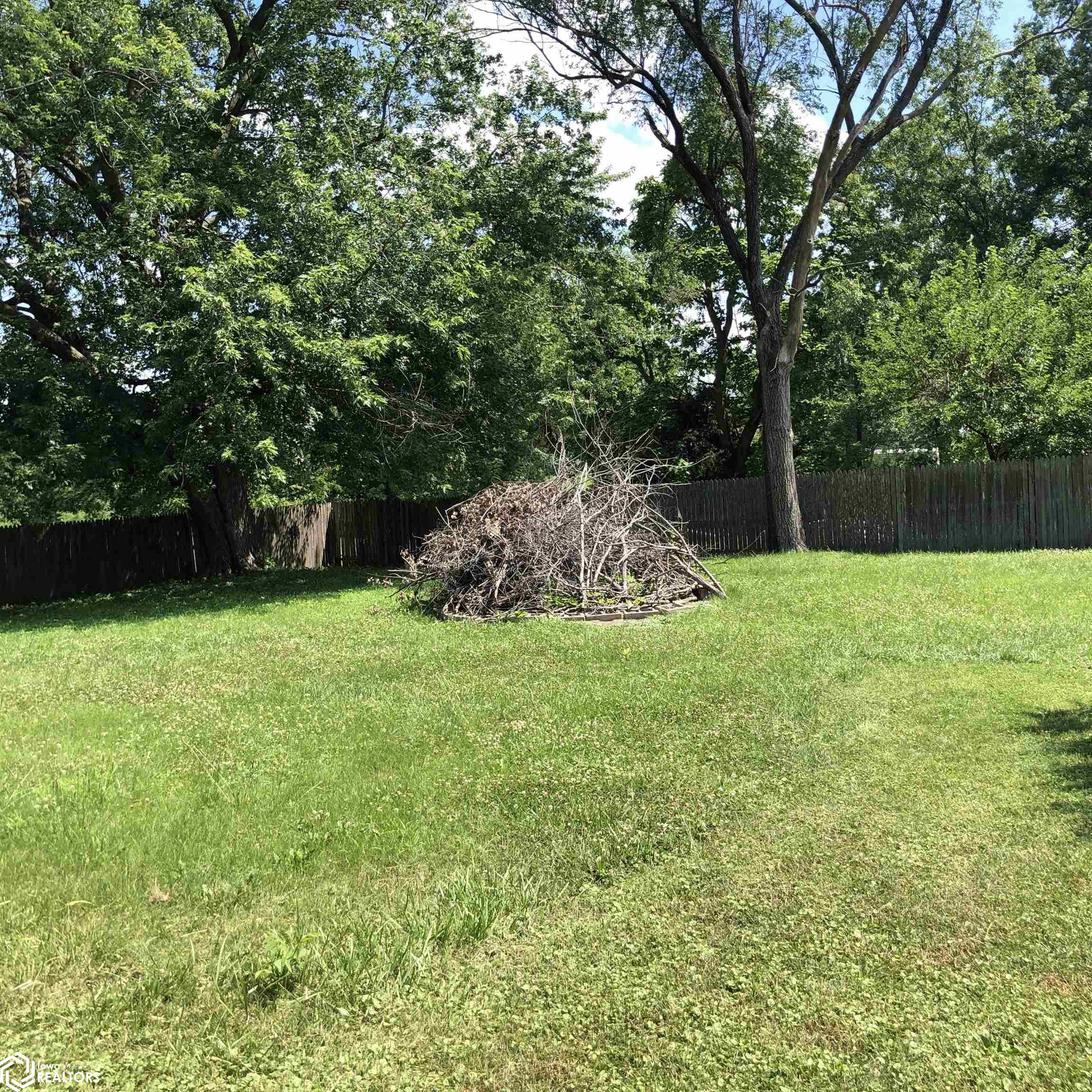 324 Elmdale Avenue, Ottumwa, Iowa image 10