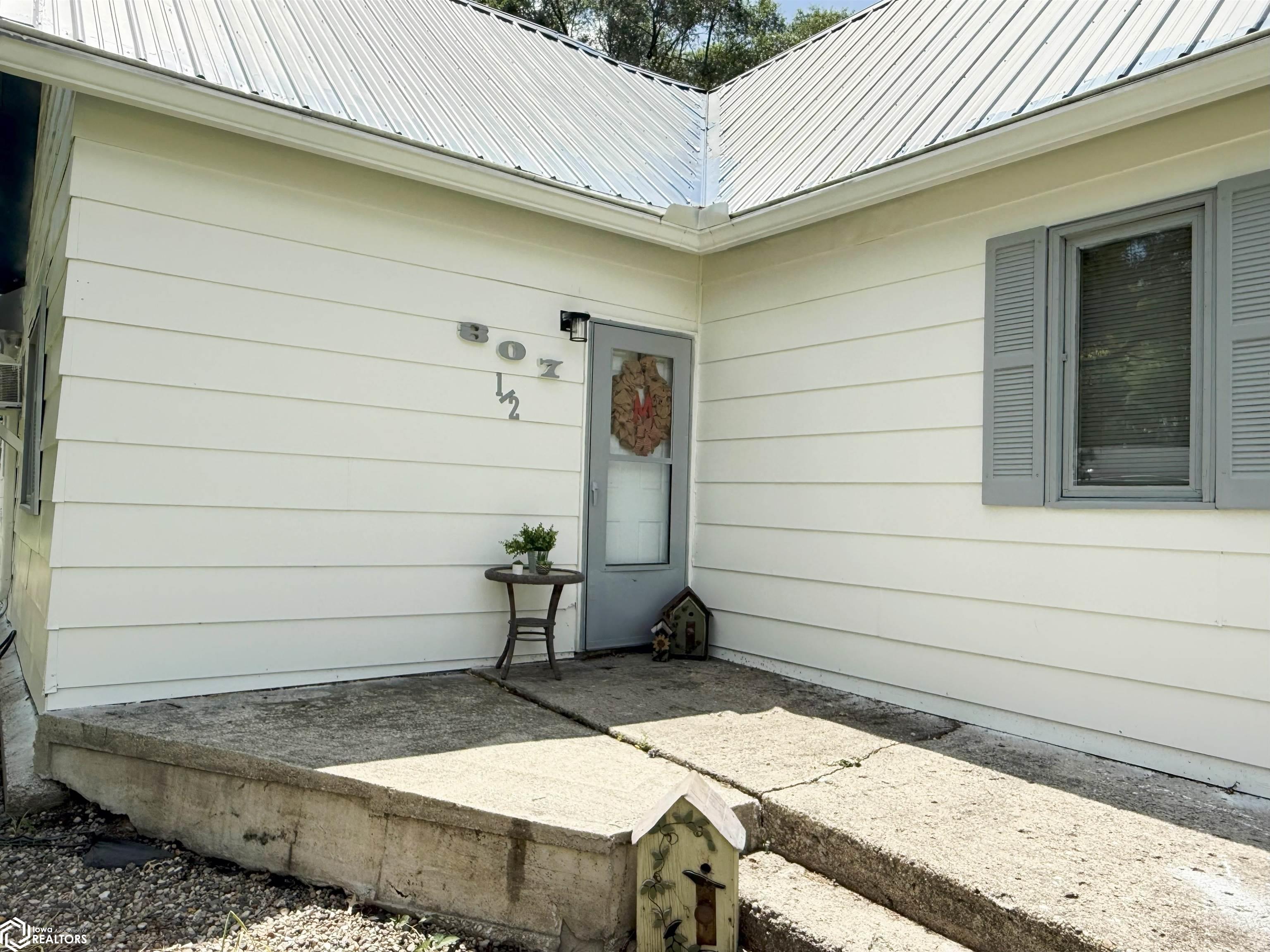 807 1/2 W South Street, Jefferson, Iowa image 3