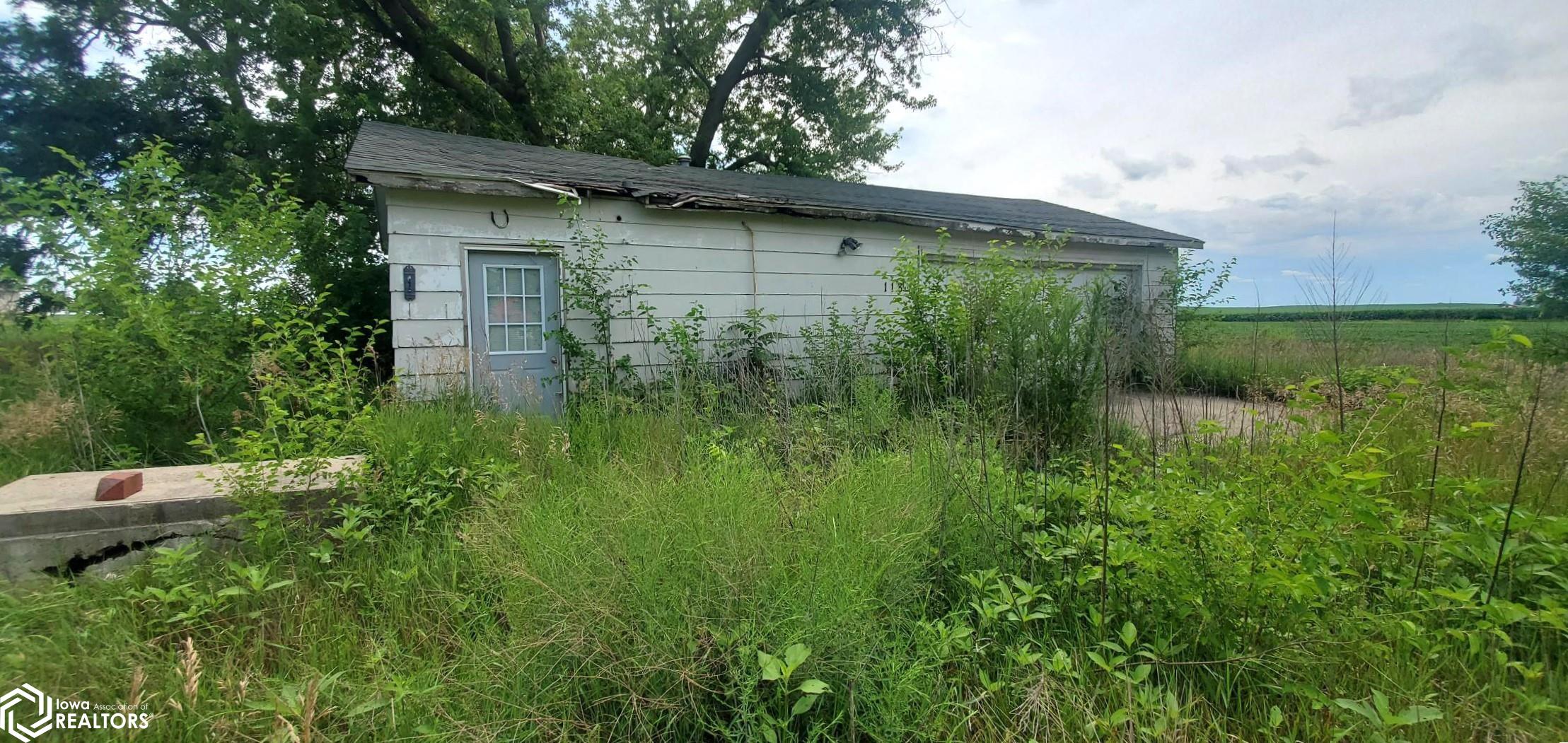 118 W 3rd Street, Bagley, Iowa image 1