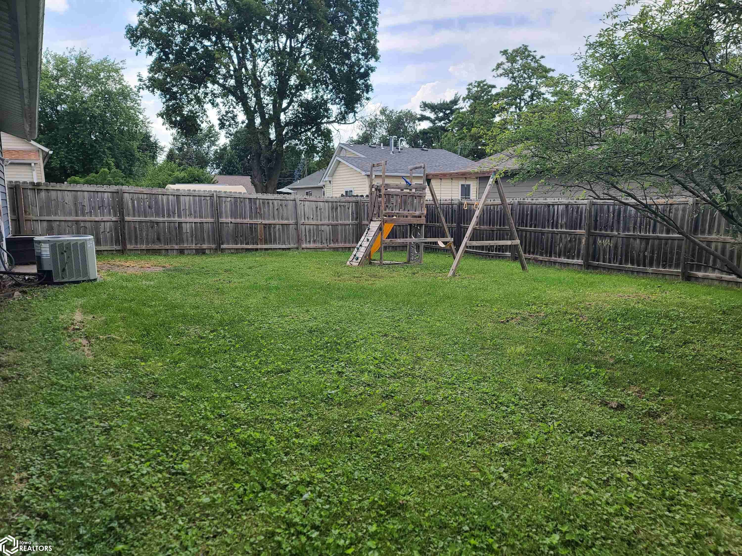 1005 9th Avenue, Oskaloosa, Iowa image 32