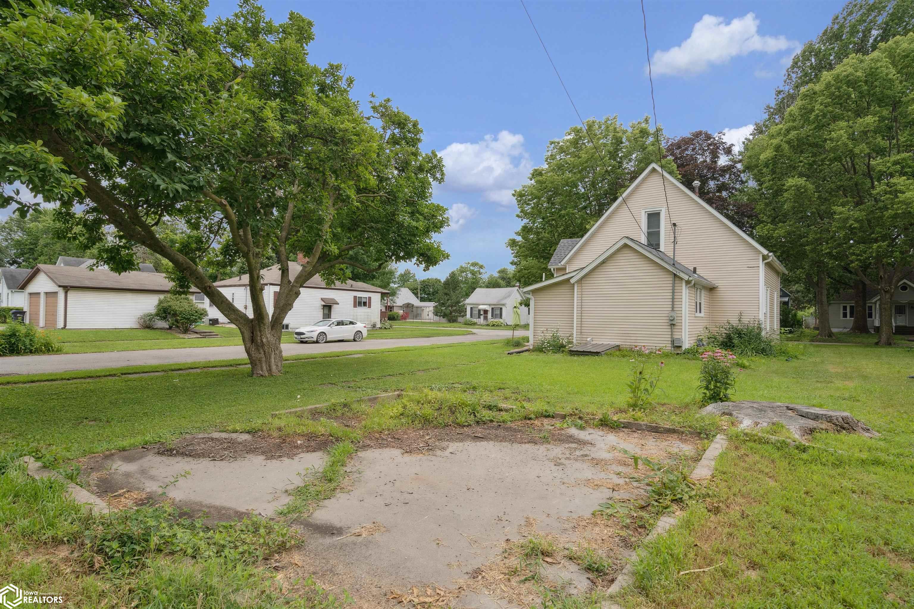 1412 S 13th, Burlington, Iowa image 24