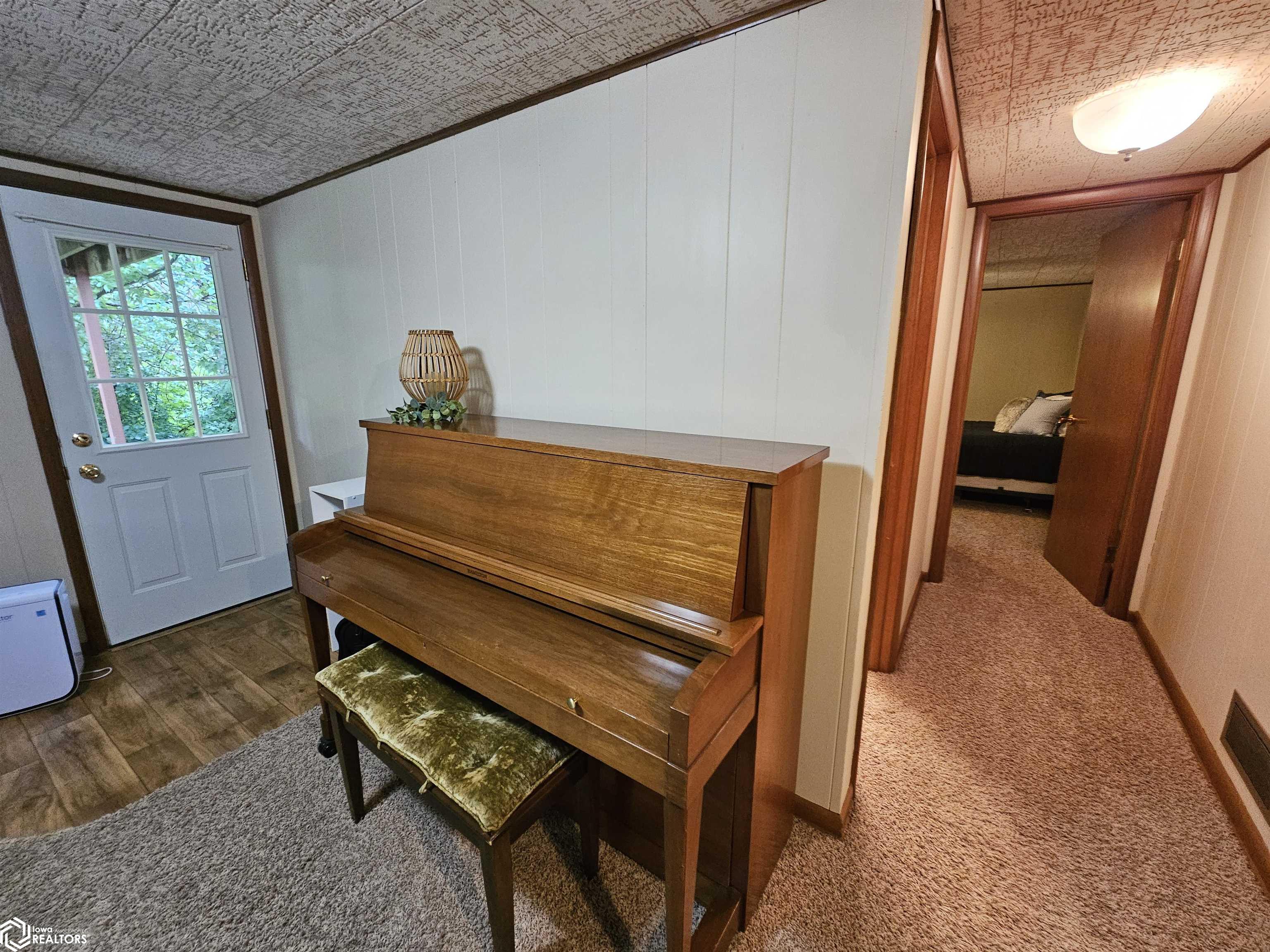 1613 Marcella Heights Drive, Carroll, Iowa image 23