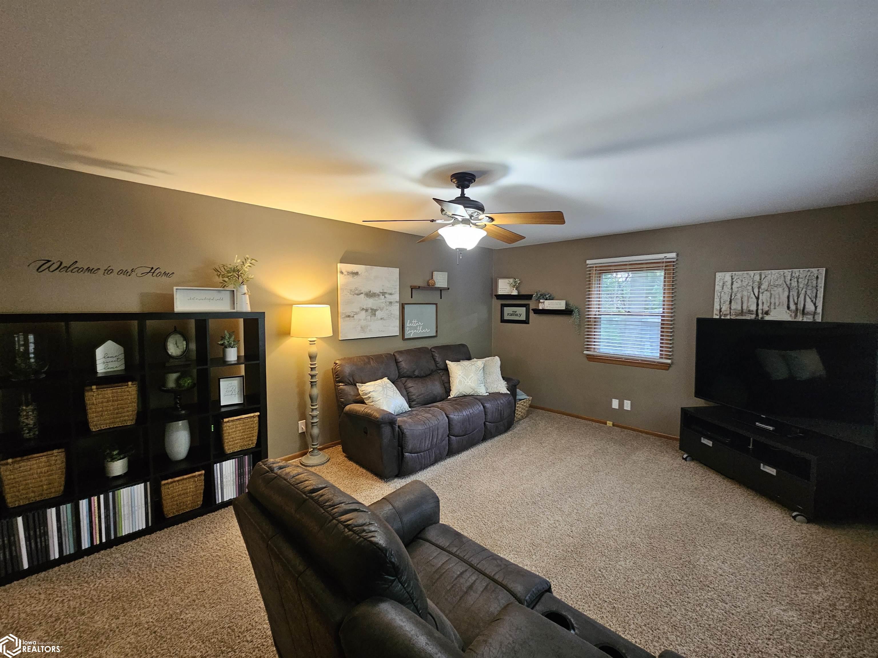 1613 Marcella Heights Drive, Carroll, Iowa image 7