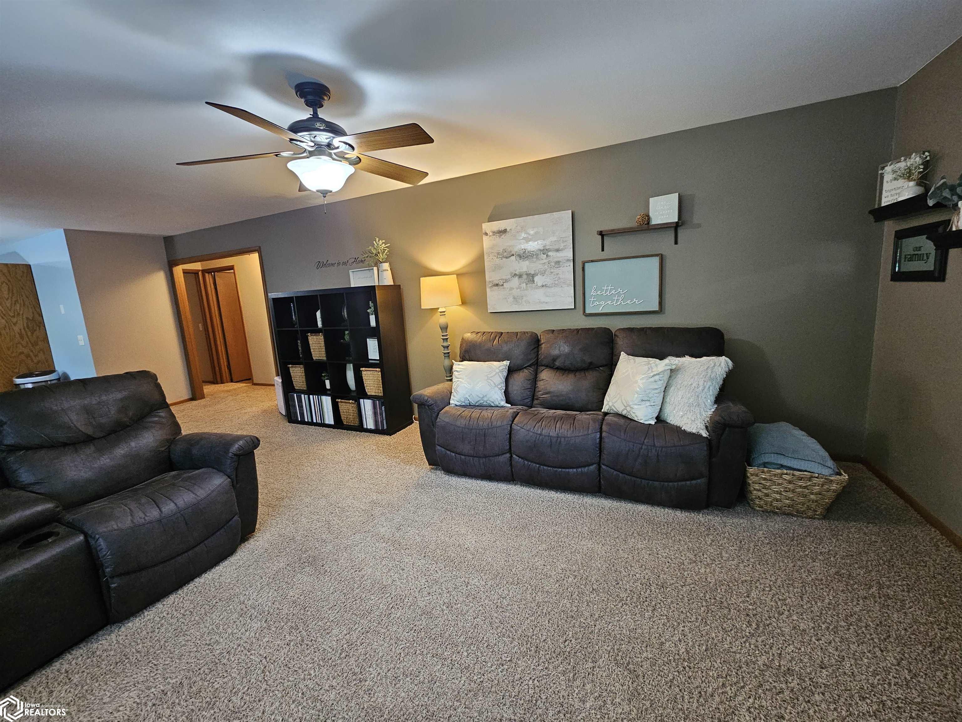 1613 Marcella Heights Drive, Carroll, Iowa image 9