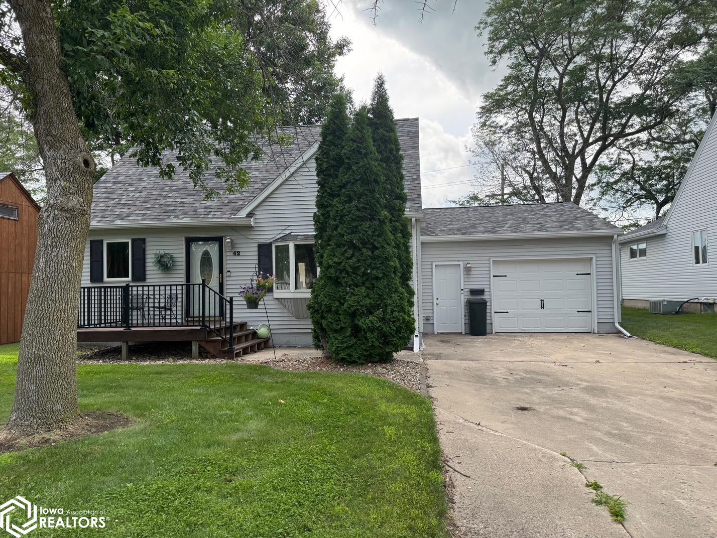 42 Rainbow Drive, Humboldt, Iowa image 1