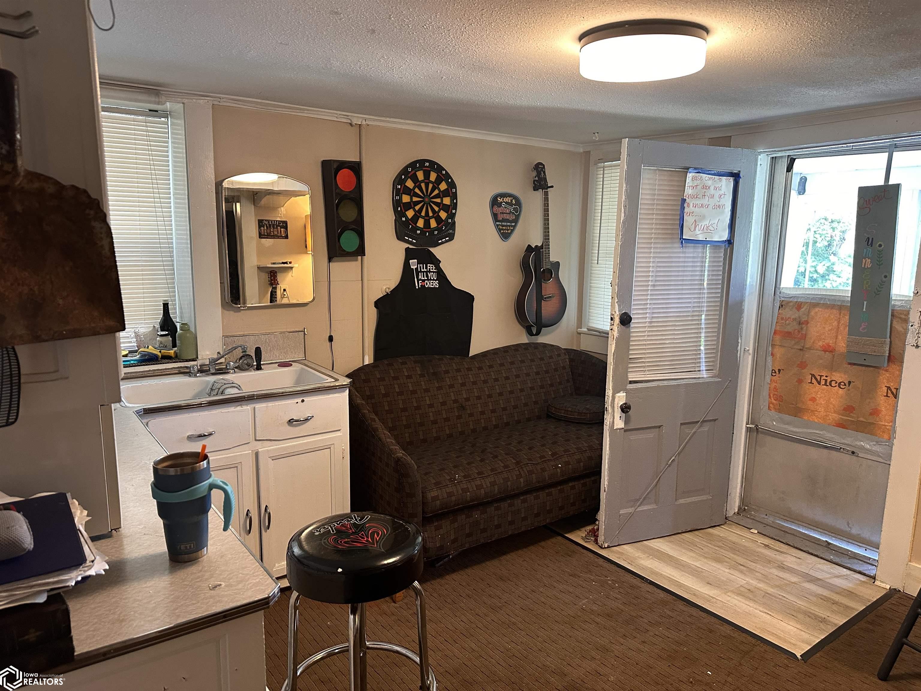 201 S 9th Street, Burlington, Iowa image 21