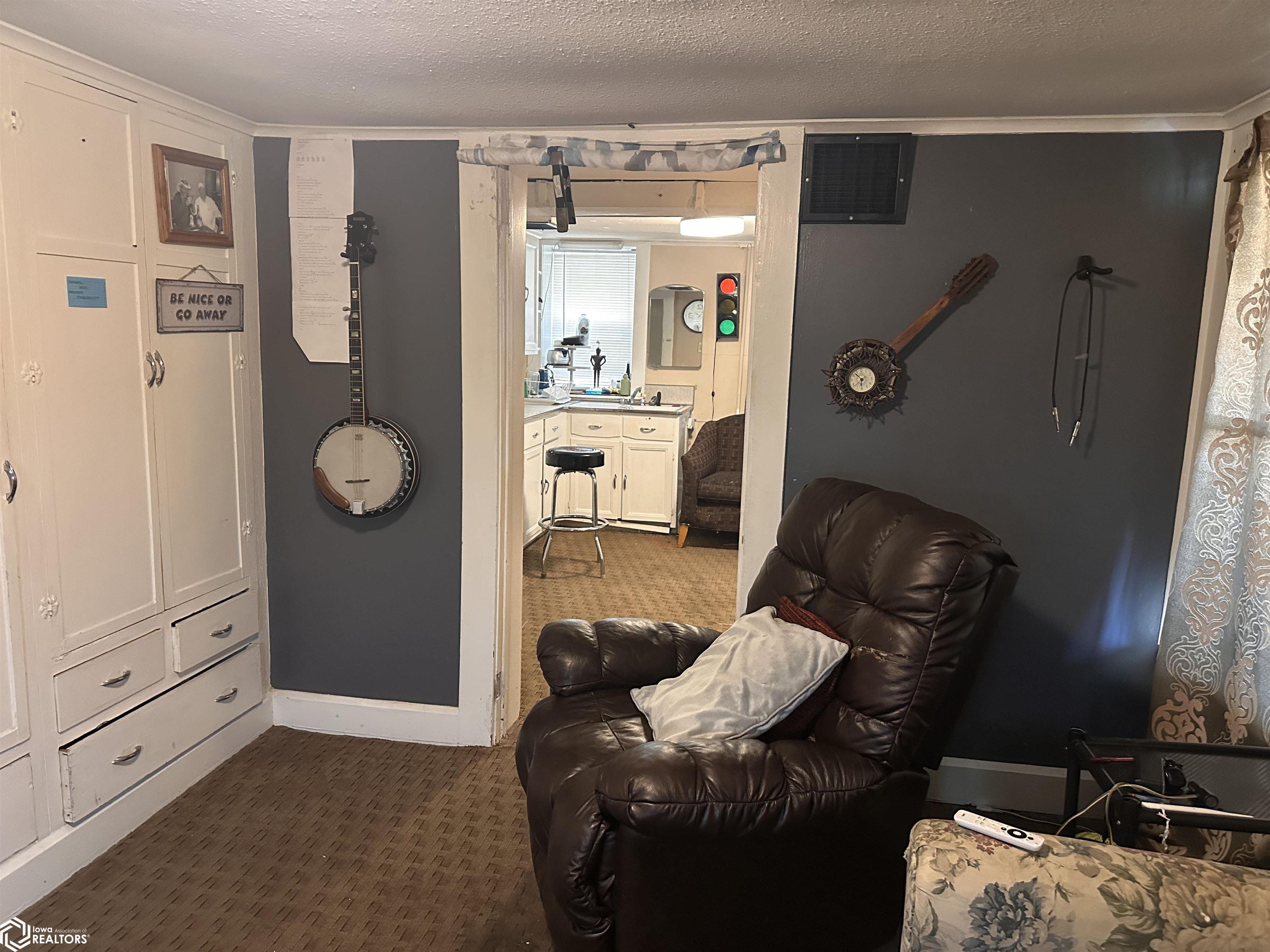 201 S 9th Street, Burlington, Iowa image 22