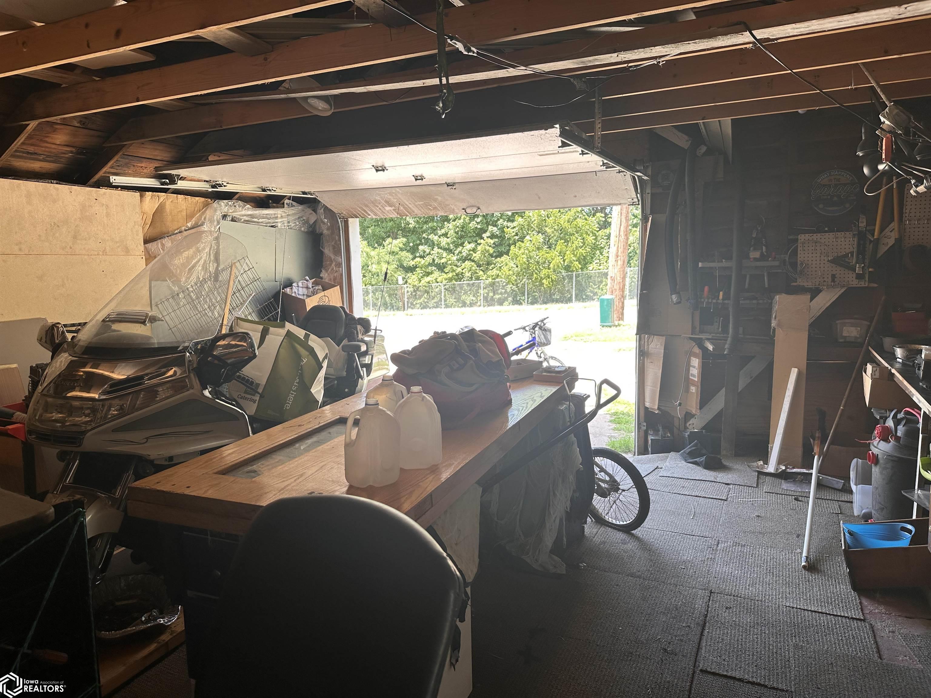 201 S 9th Street, Burlington, Iowa image 31