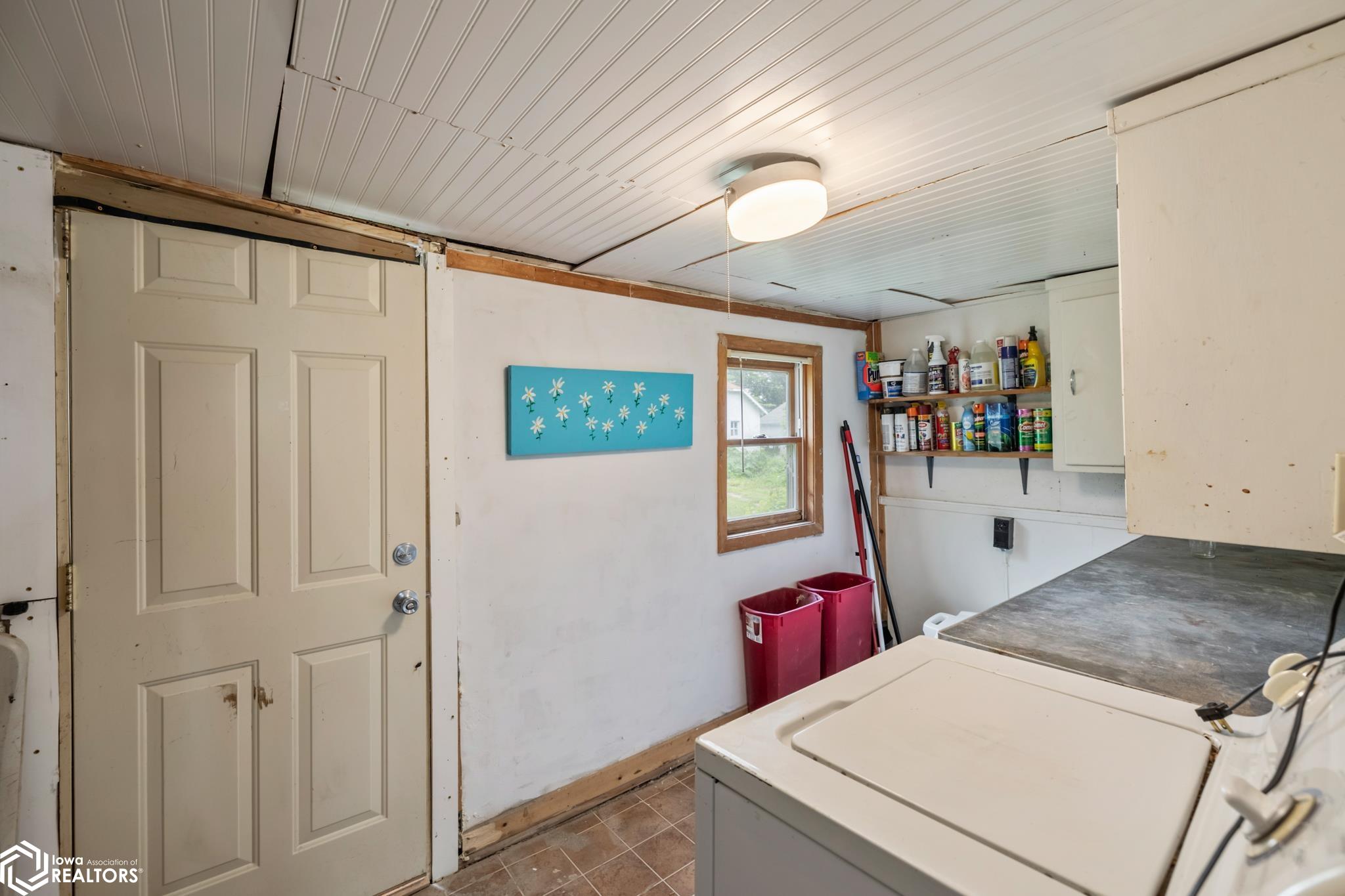 311 4th Street, Riverside, Iowa image 21